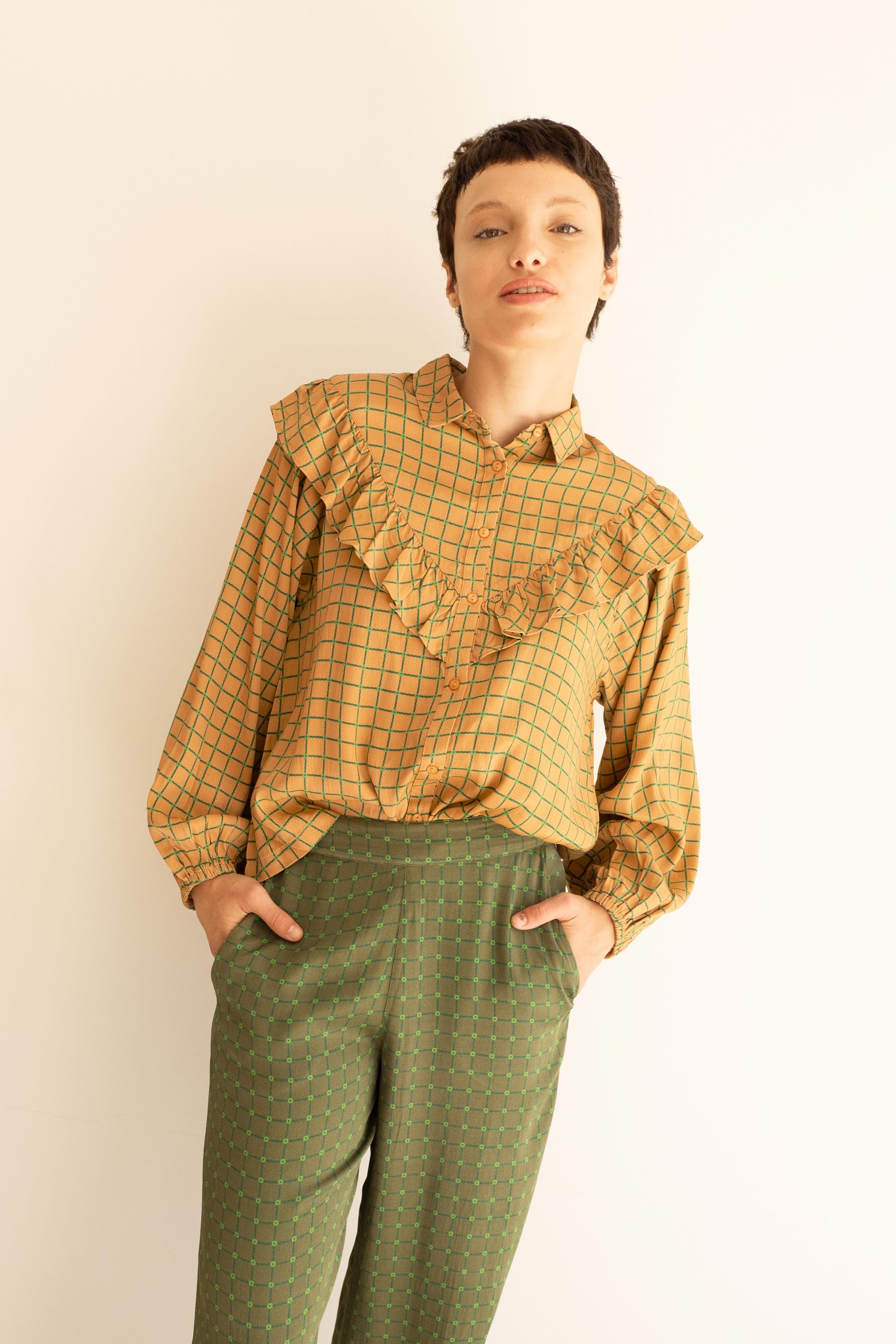FLOWERS GRID FRILL BLOUSE