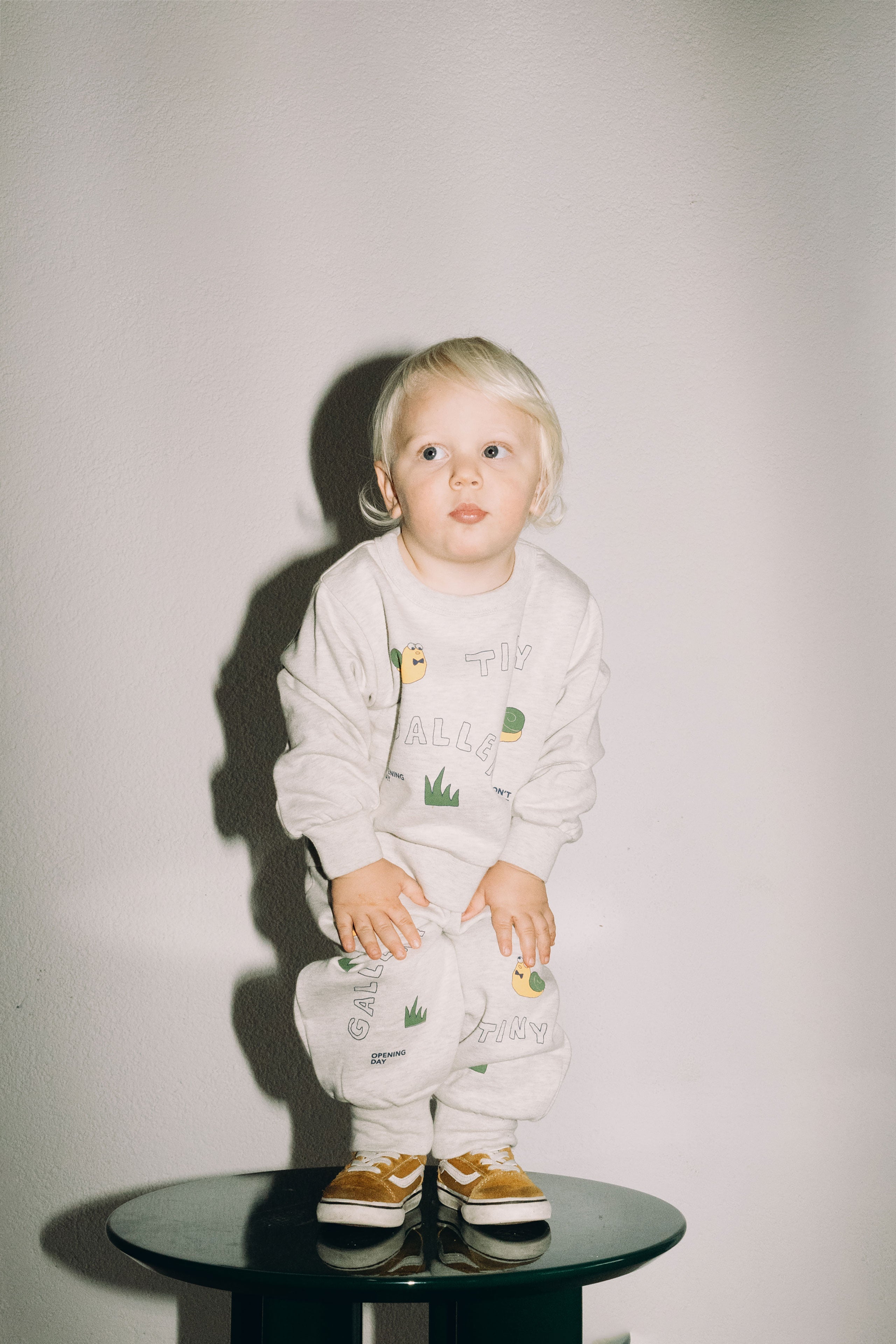 ARTSY SNAIL BABY SWEATSHIRT