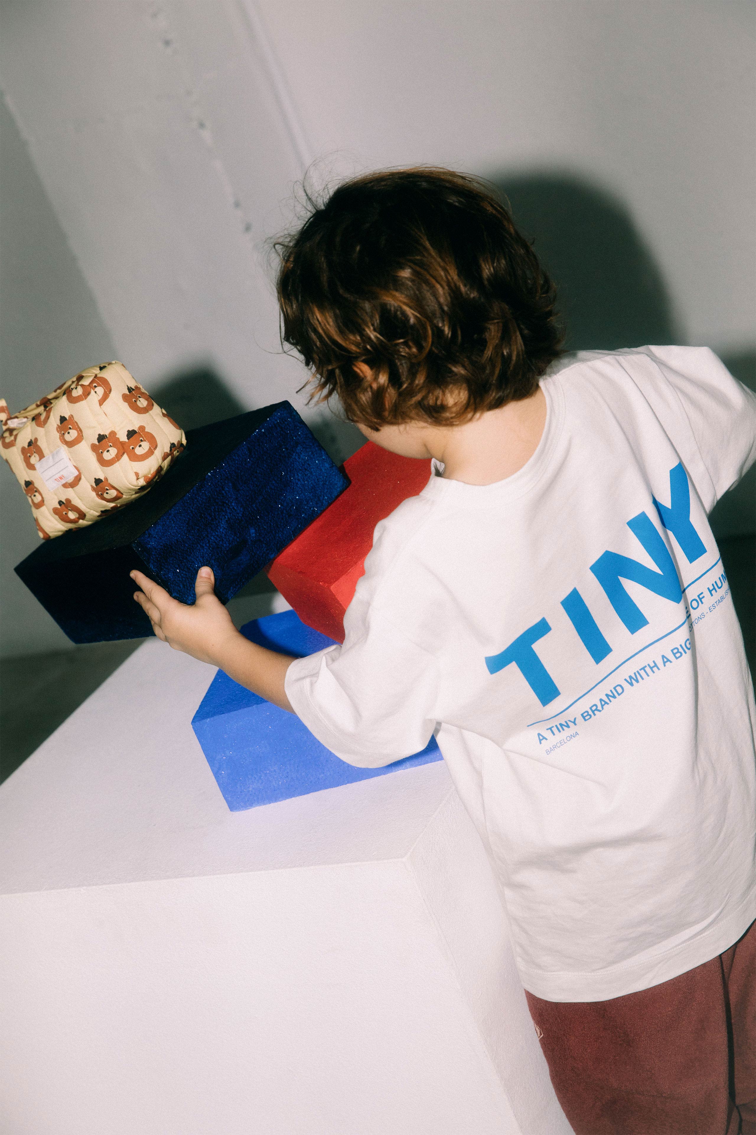 TINY TEE