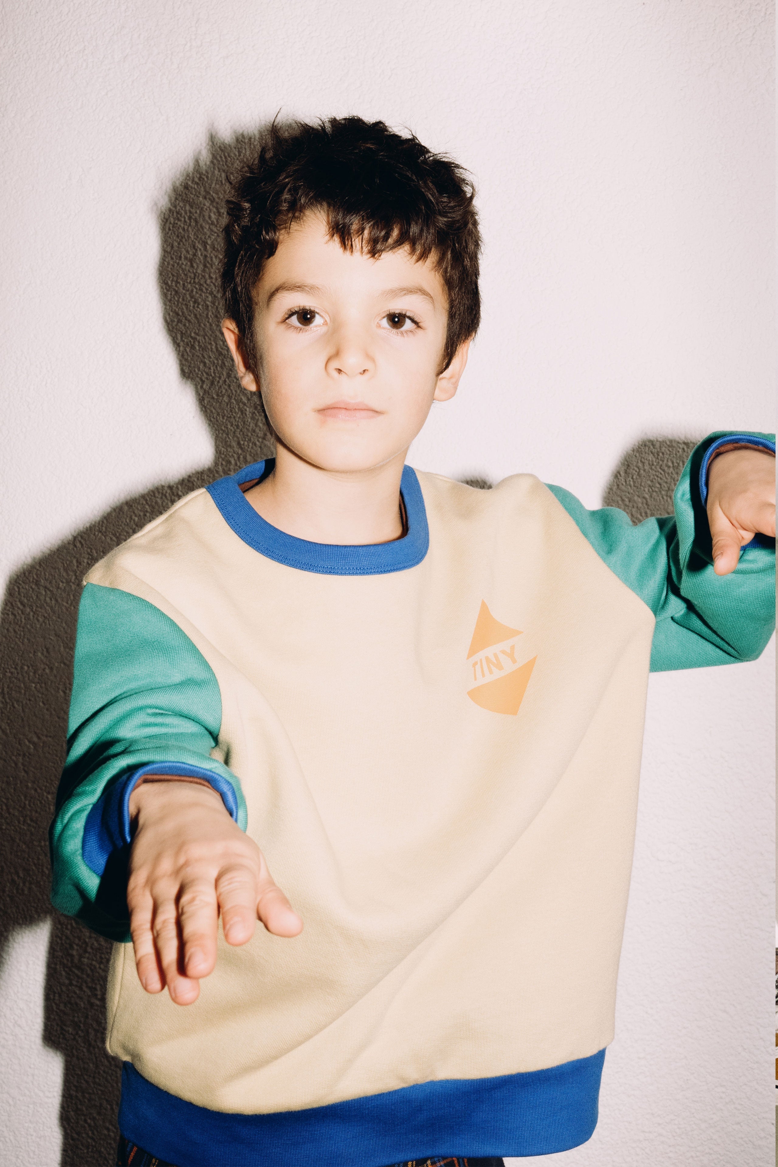 COLOR BLOCK SUDADERA