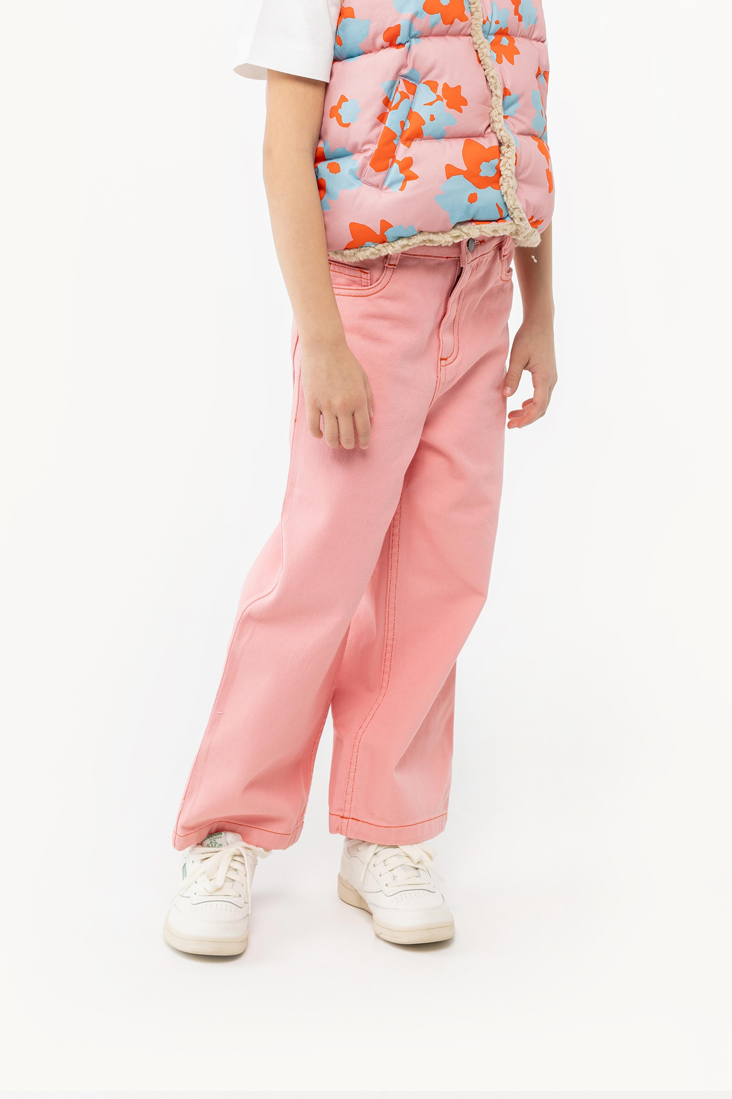 STRAIGHT CONTRAST JEANS
