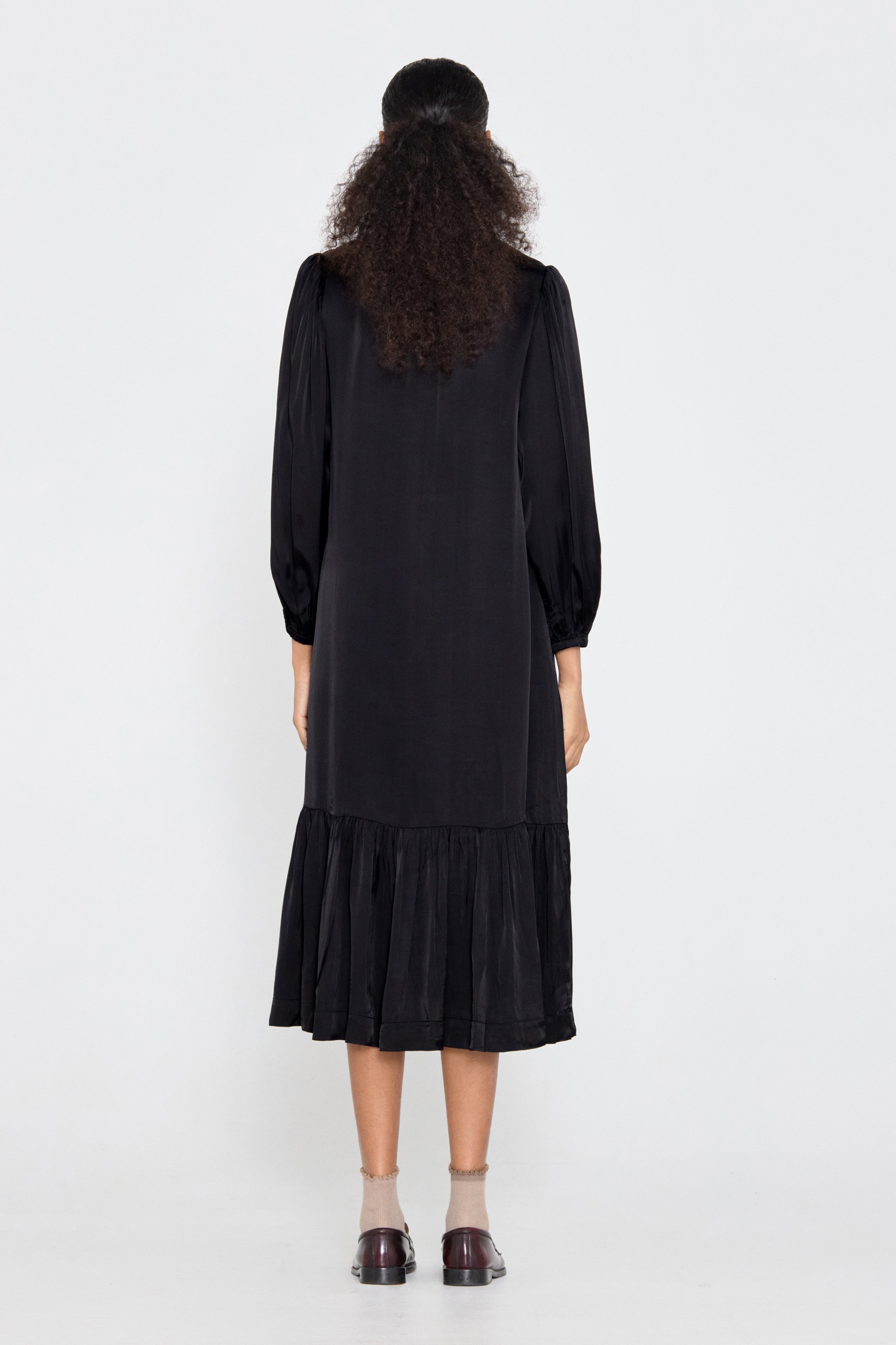FRILL DRESS