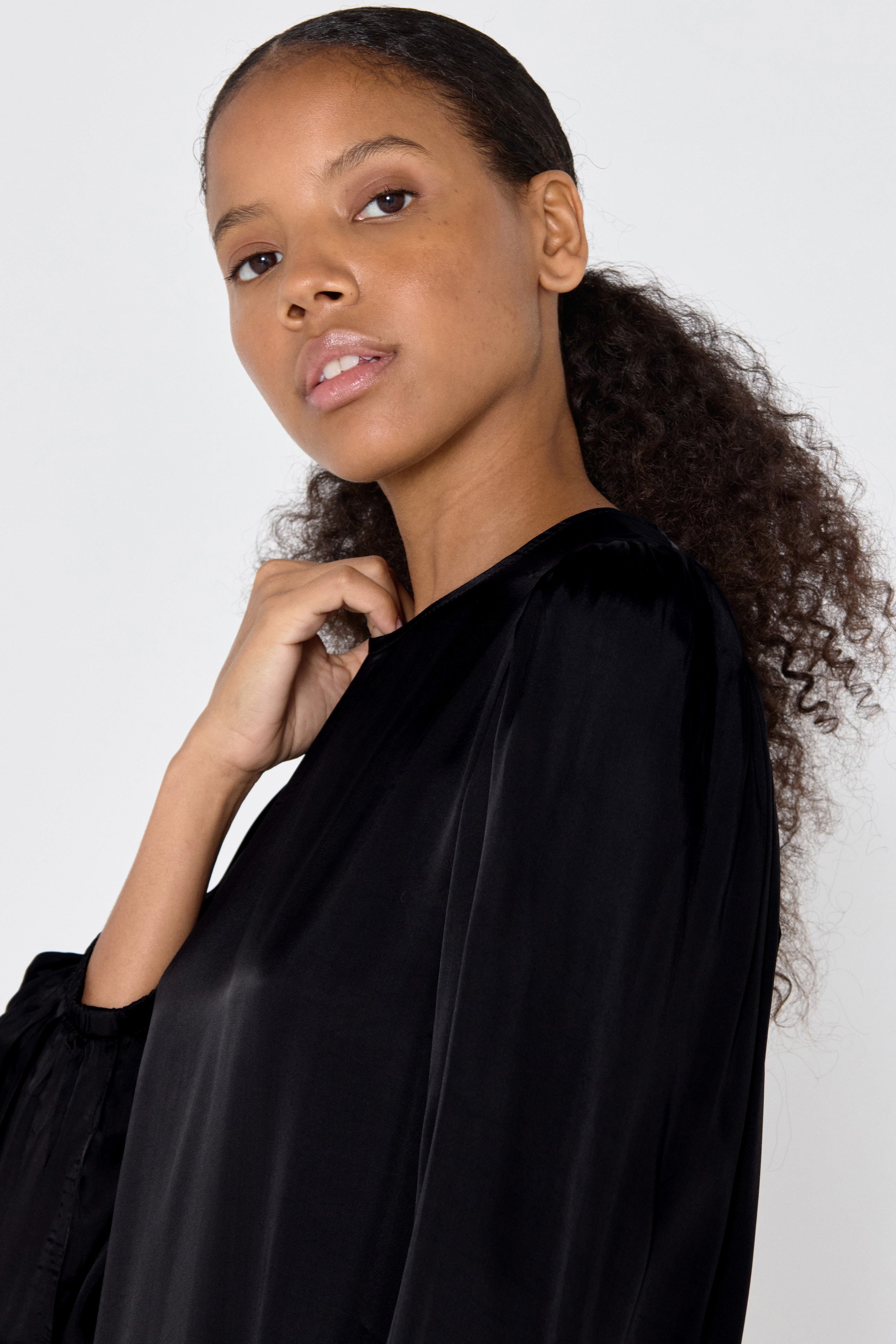 FRILL DRESS