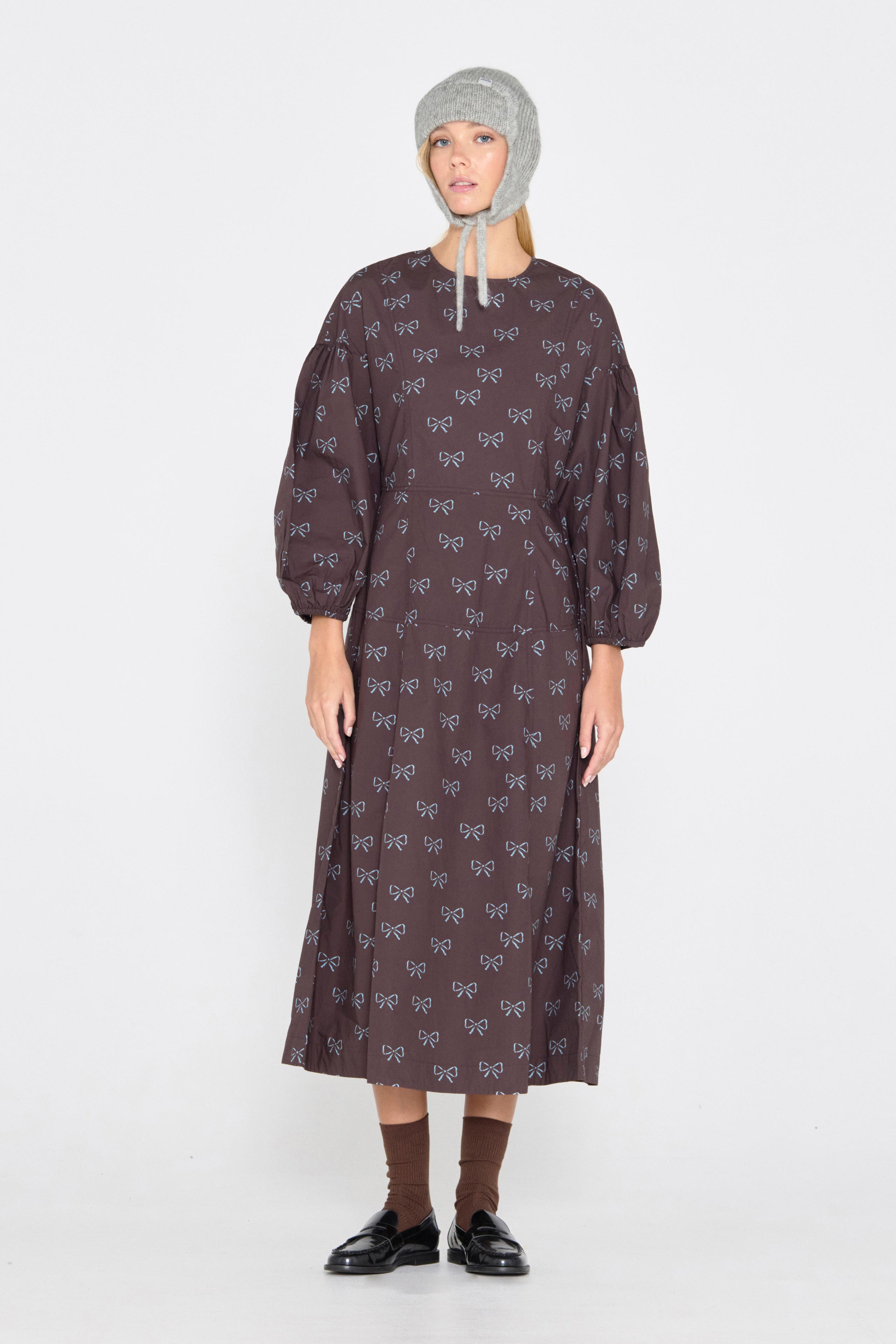 VESTIDO LAZO MANGA VOLUMINOSO