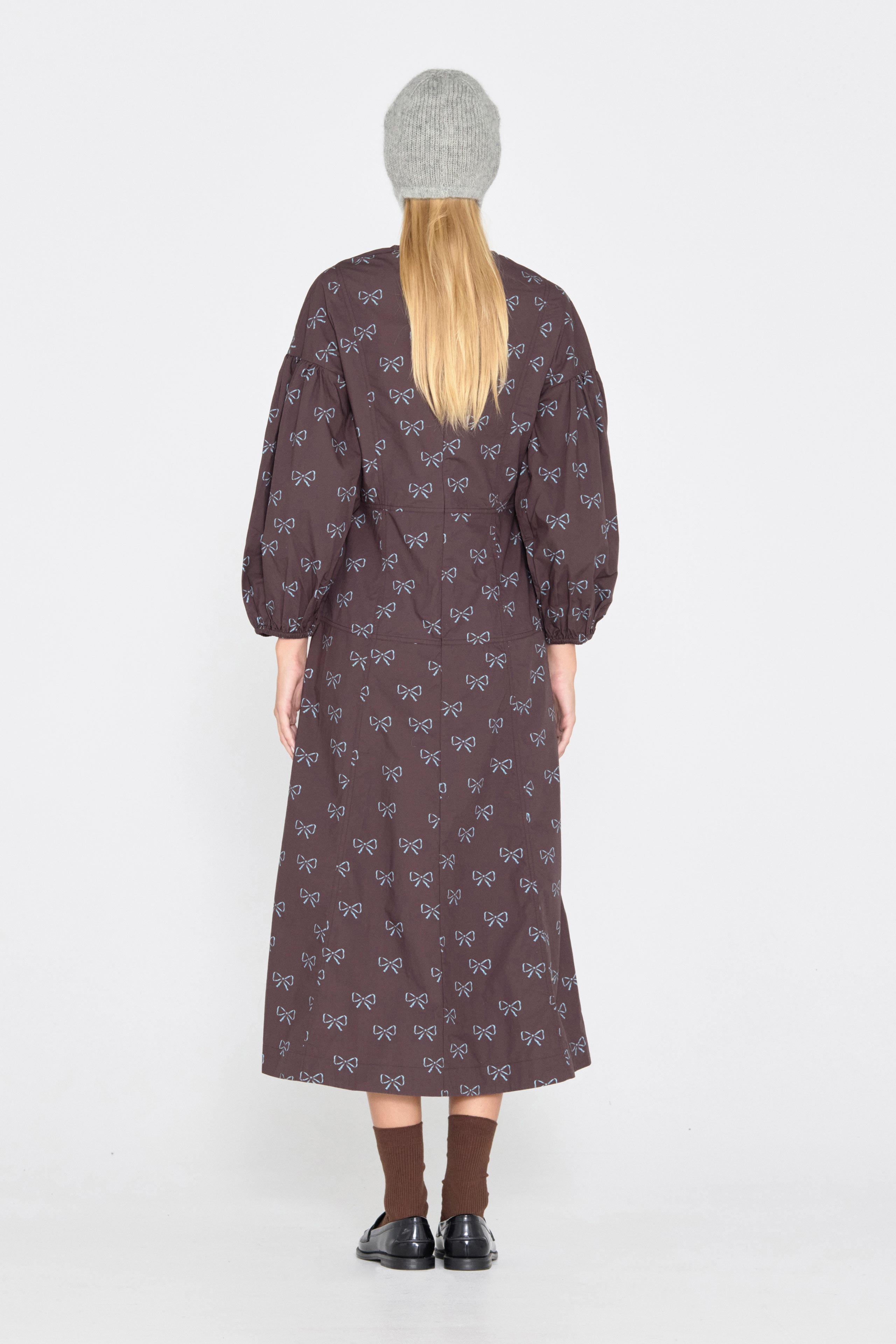 VESTIDO LAZO MANGA VOLUMINOSO