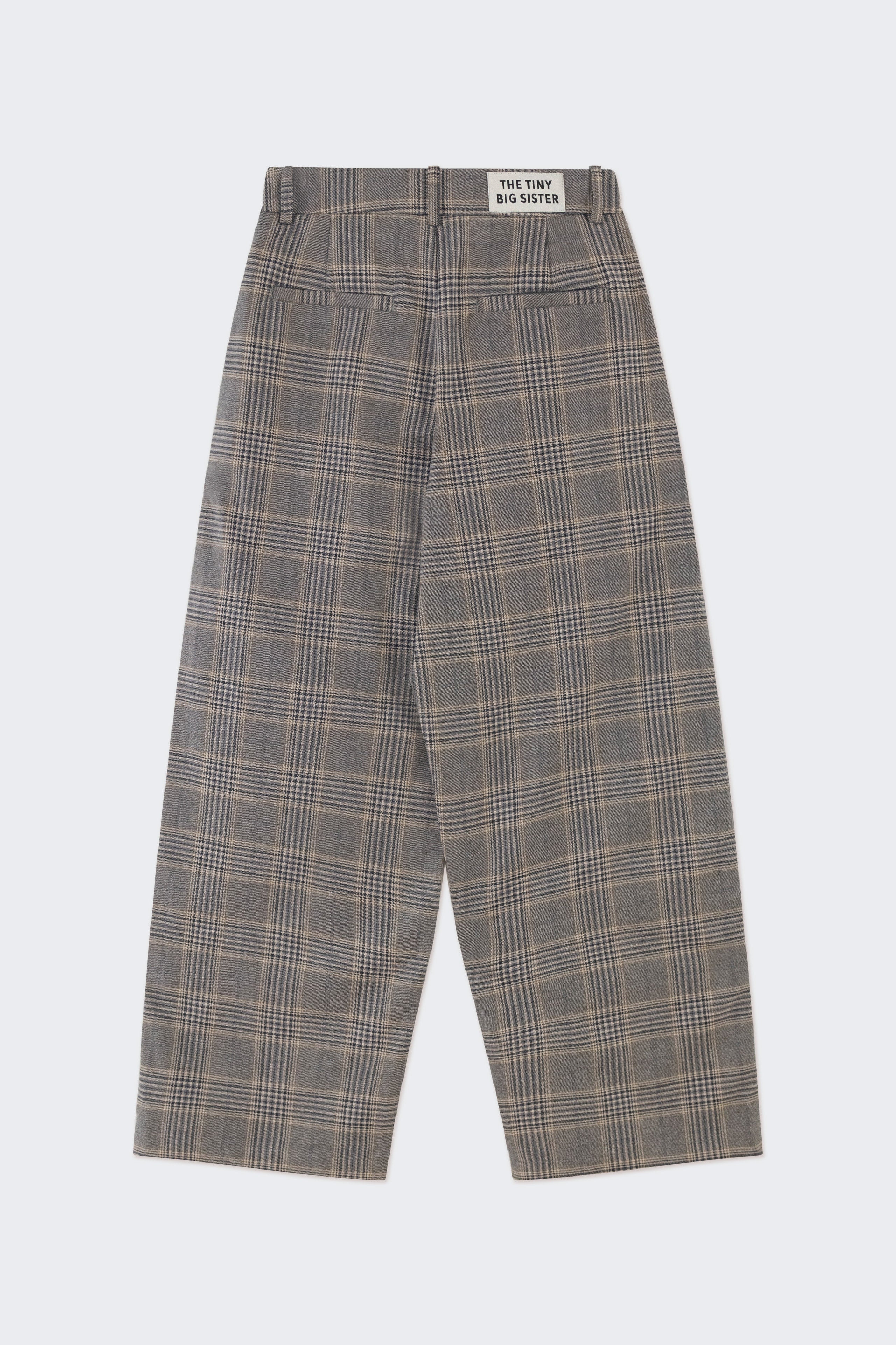 ANGESCHLOSSENE HOSE