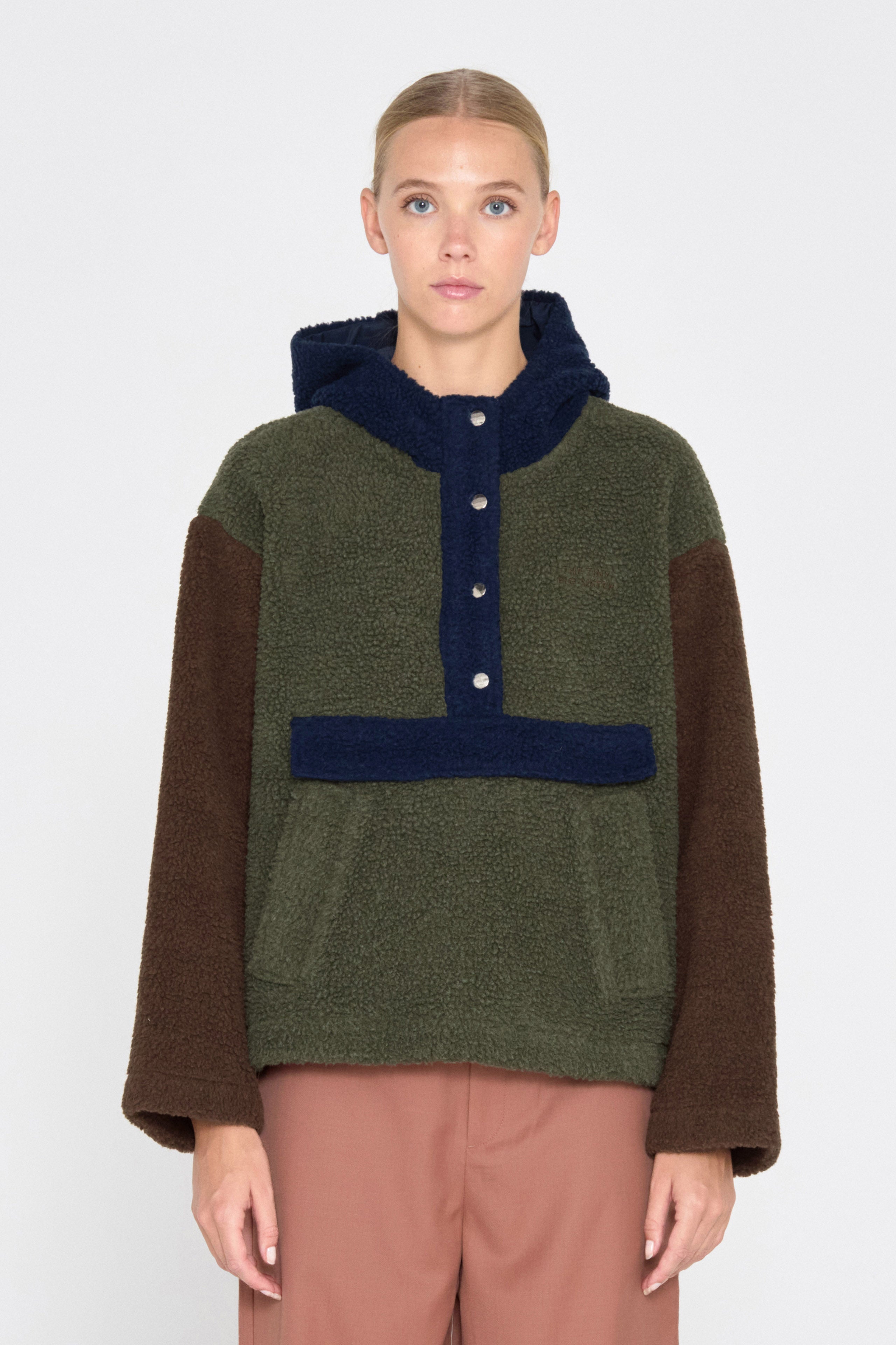 SHERPA CHAQUETA CON CAPUCHA