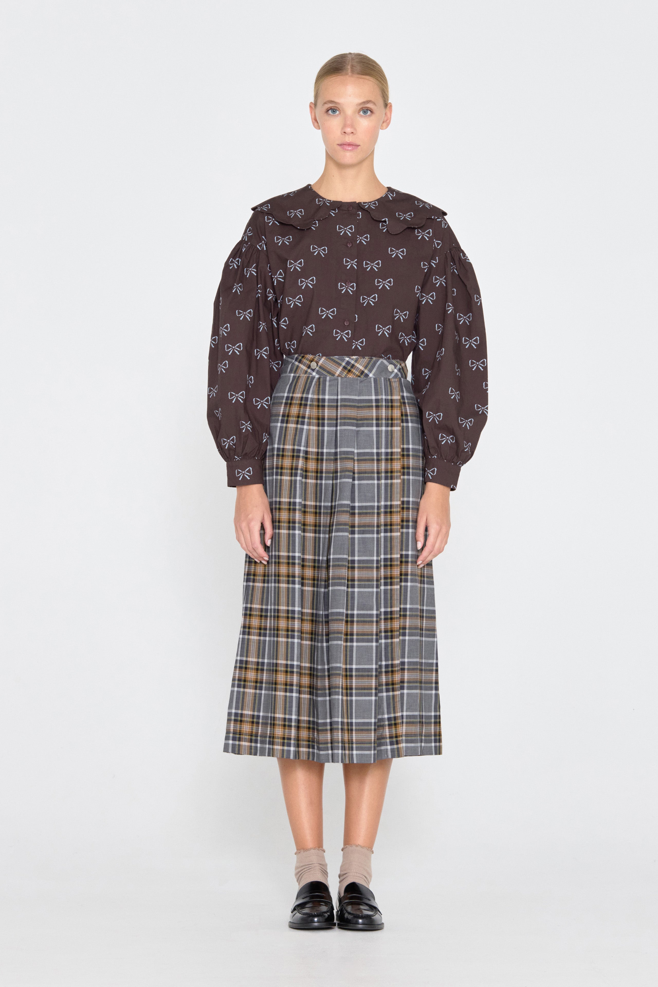 SCALLOPED BOWS SHIRT