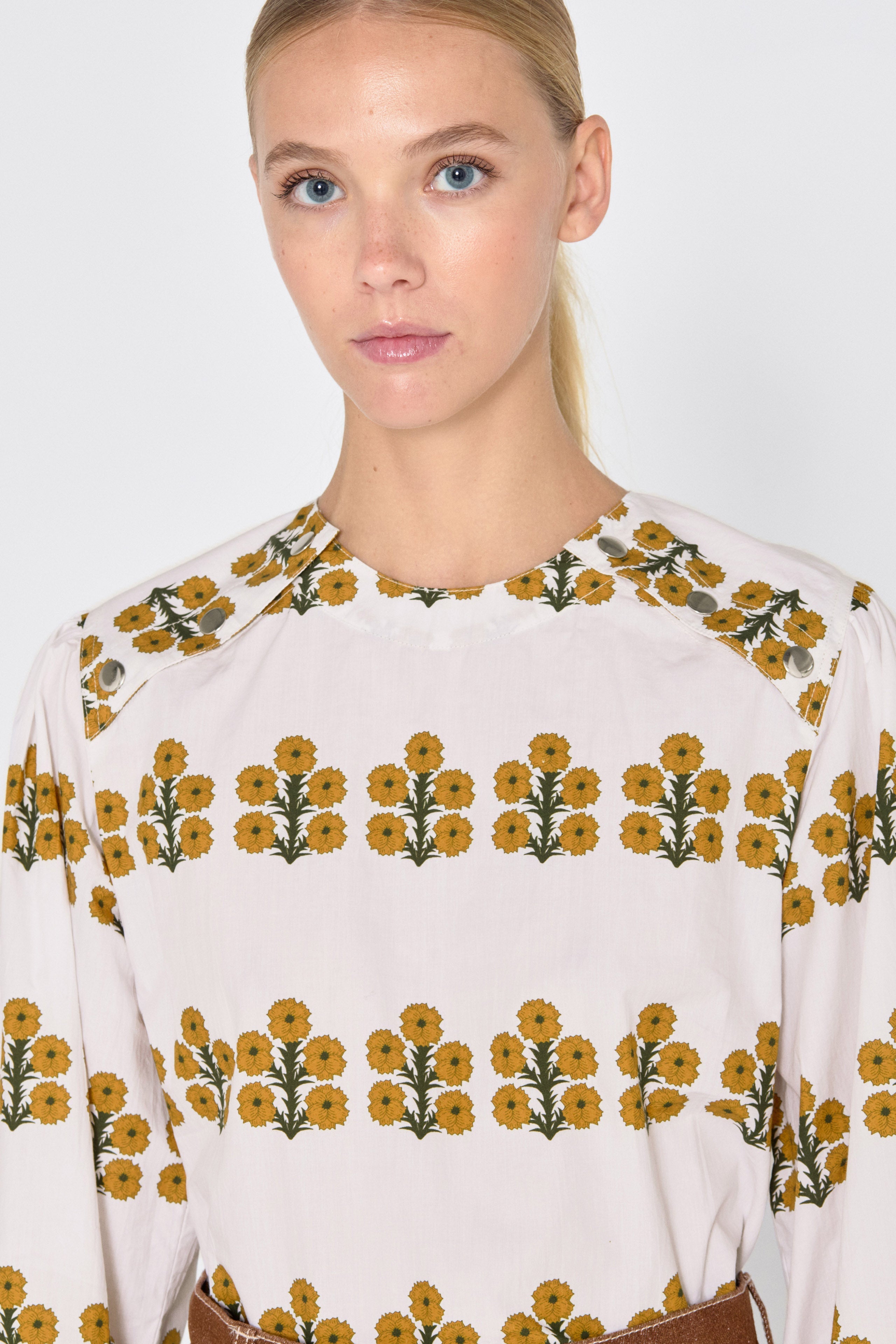 ASTER BLOUSE