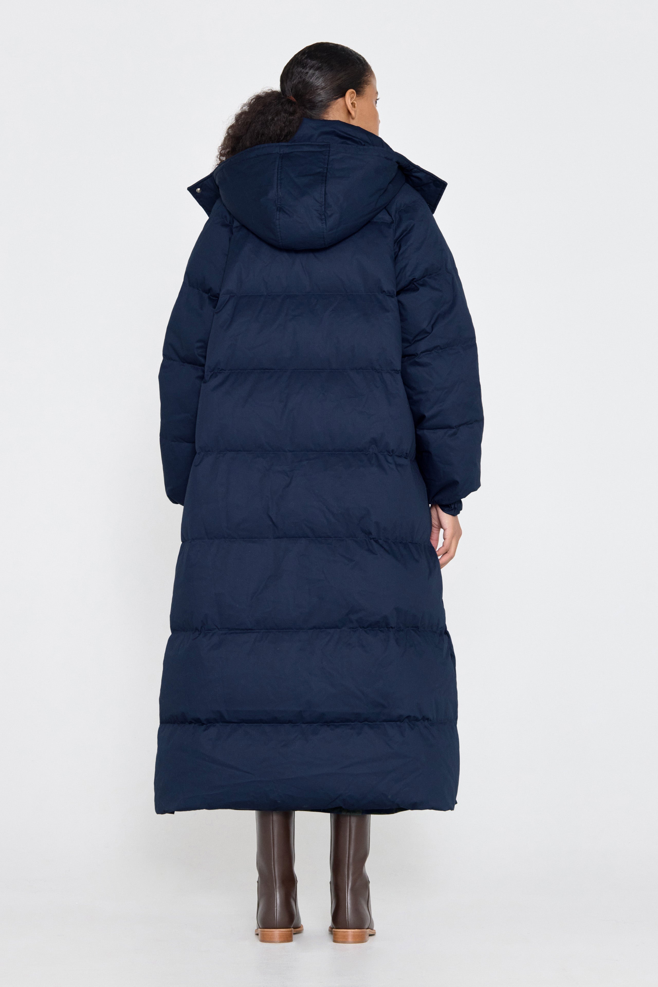 OVERSIZED DOWN JACKET