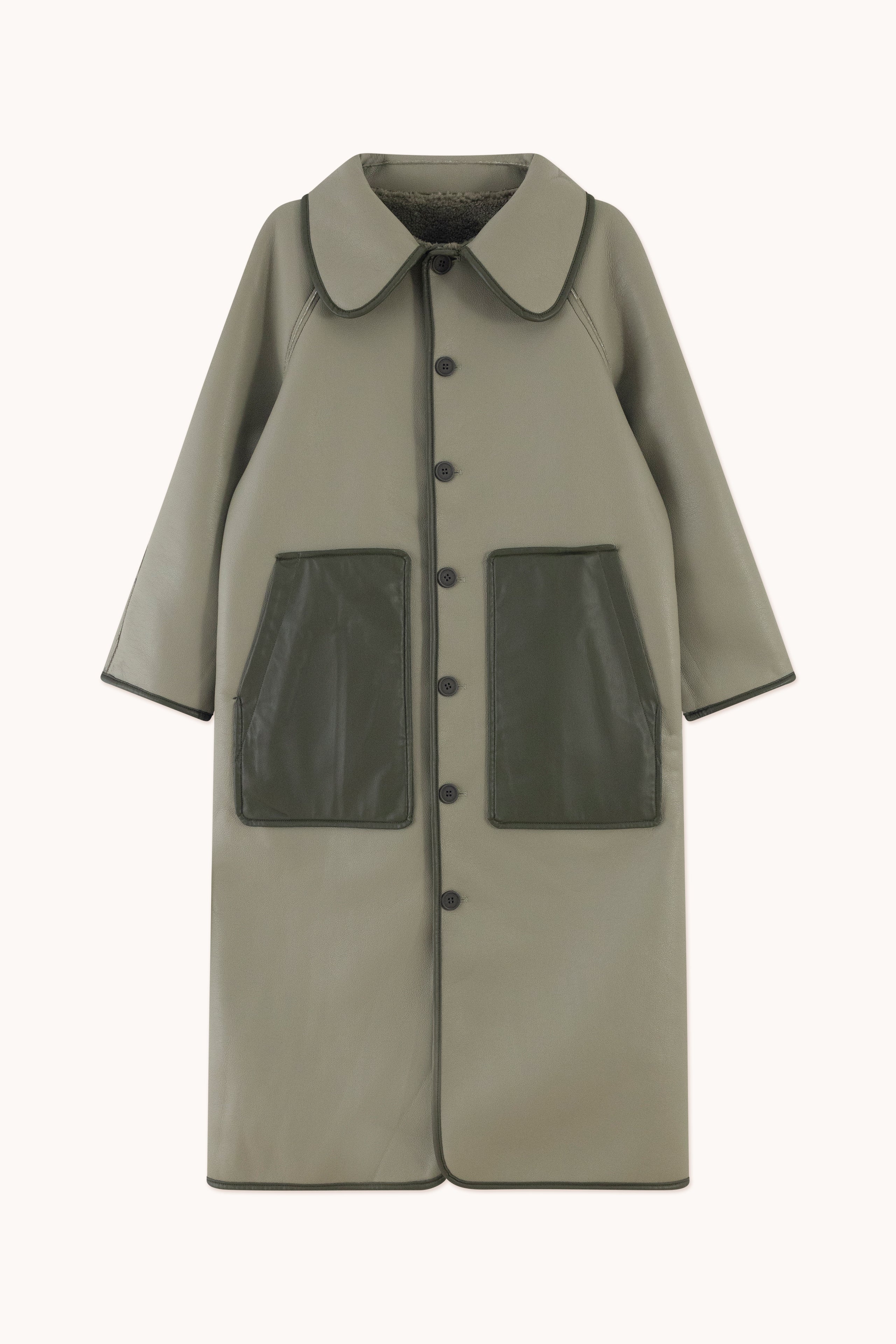 LANGER MANTEL AUS FAUXPELZ