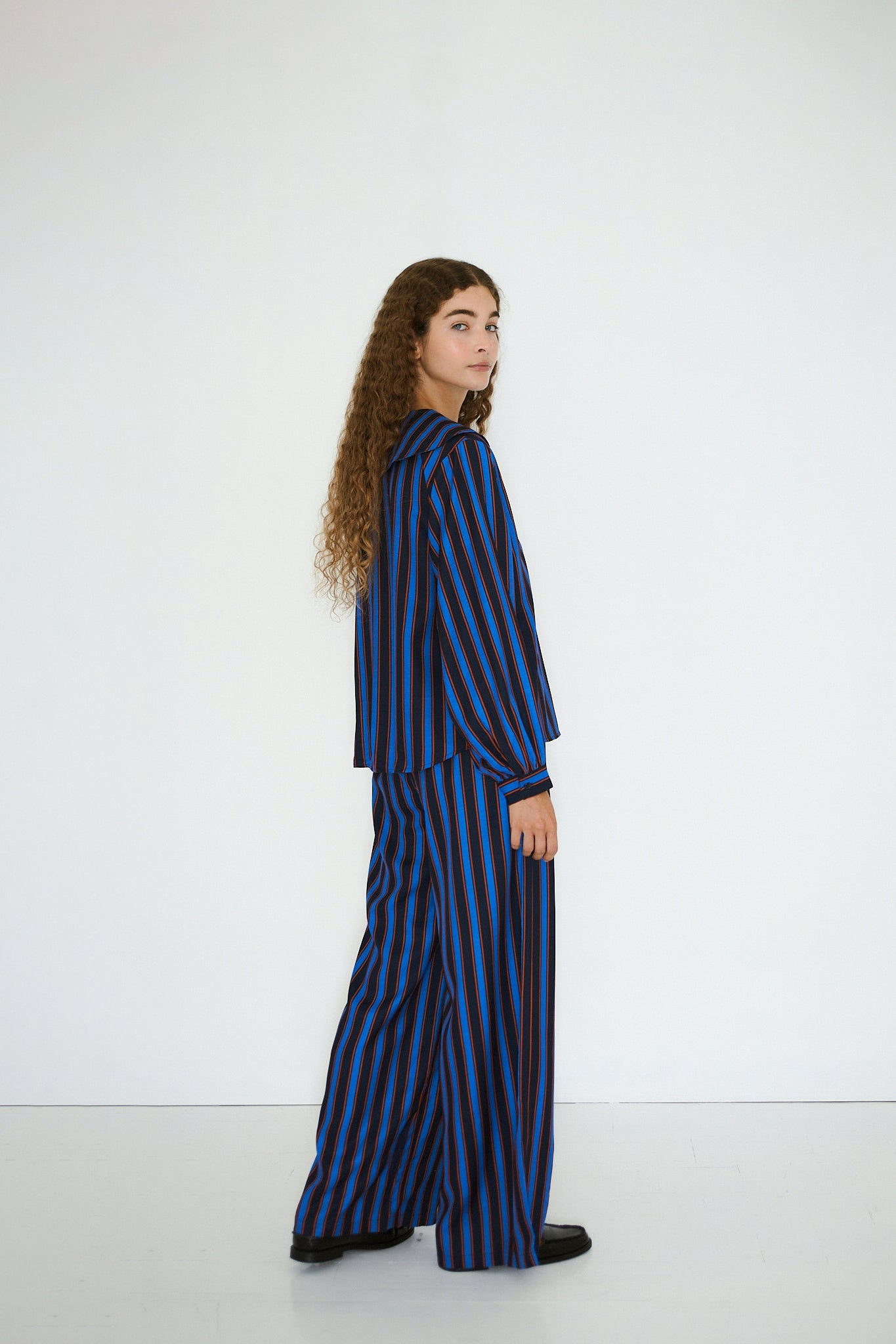 BLUSE GESTREIFT