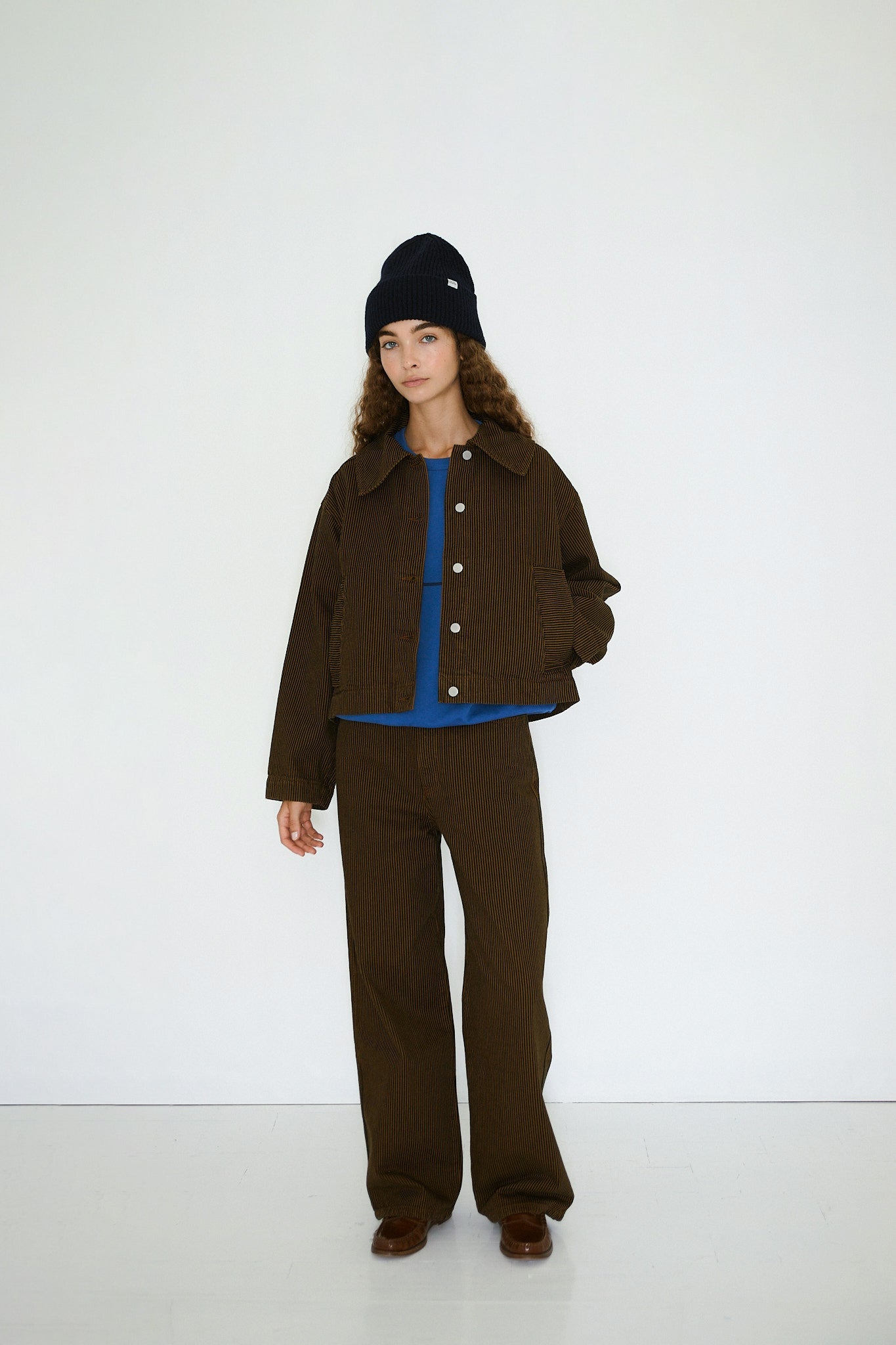 GESTREIFTE BOXY-JEANSJACKE