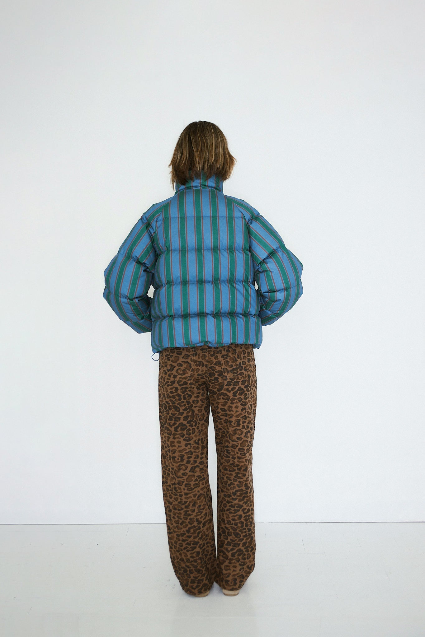 KURZE JACKE GESTREIFT