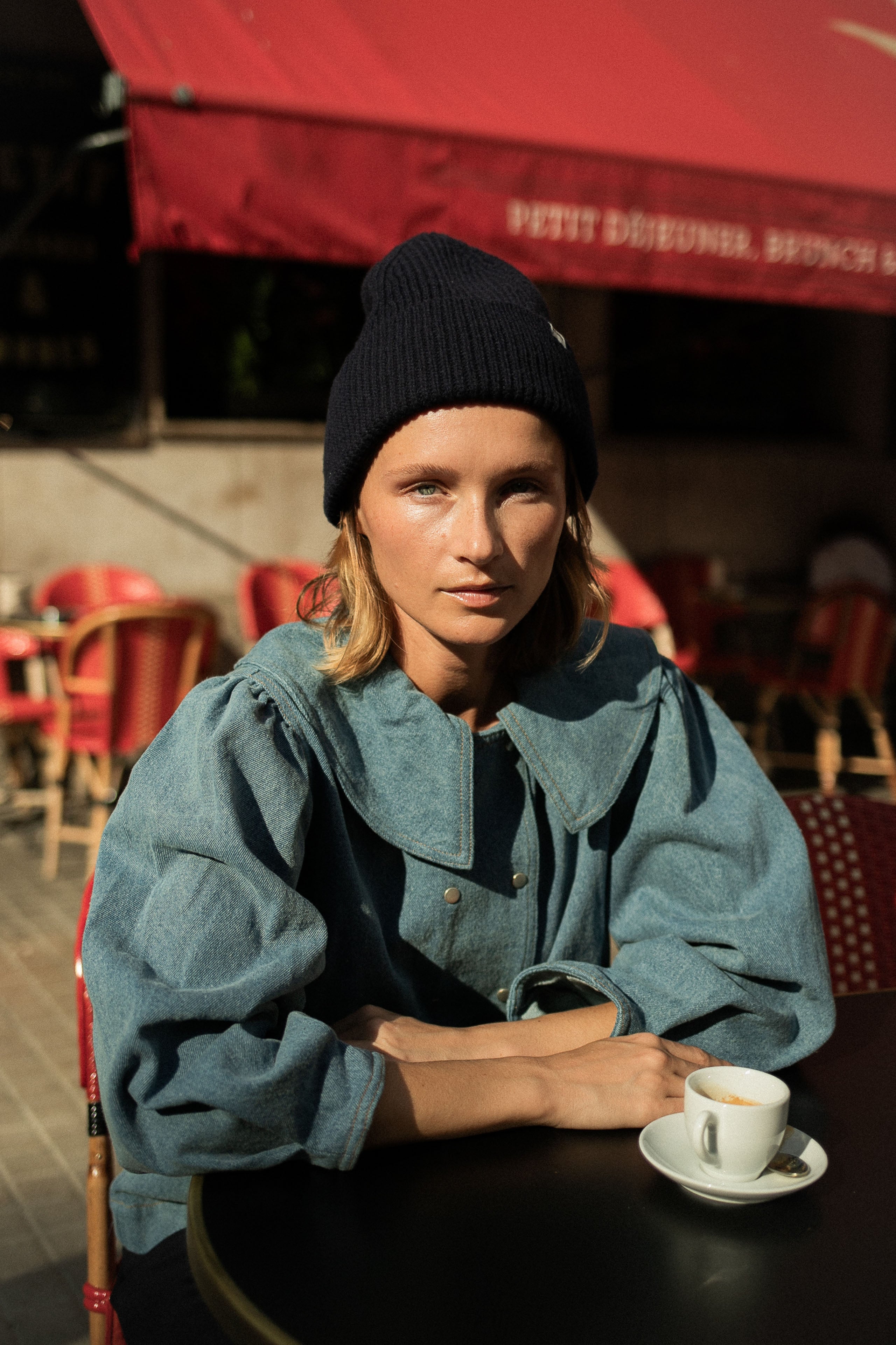 GEKNÖPFTE JEANSJACKE