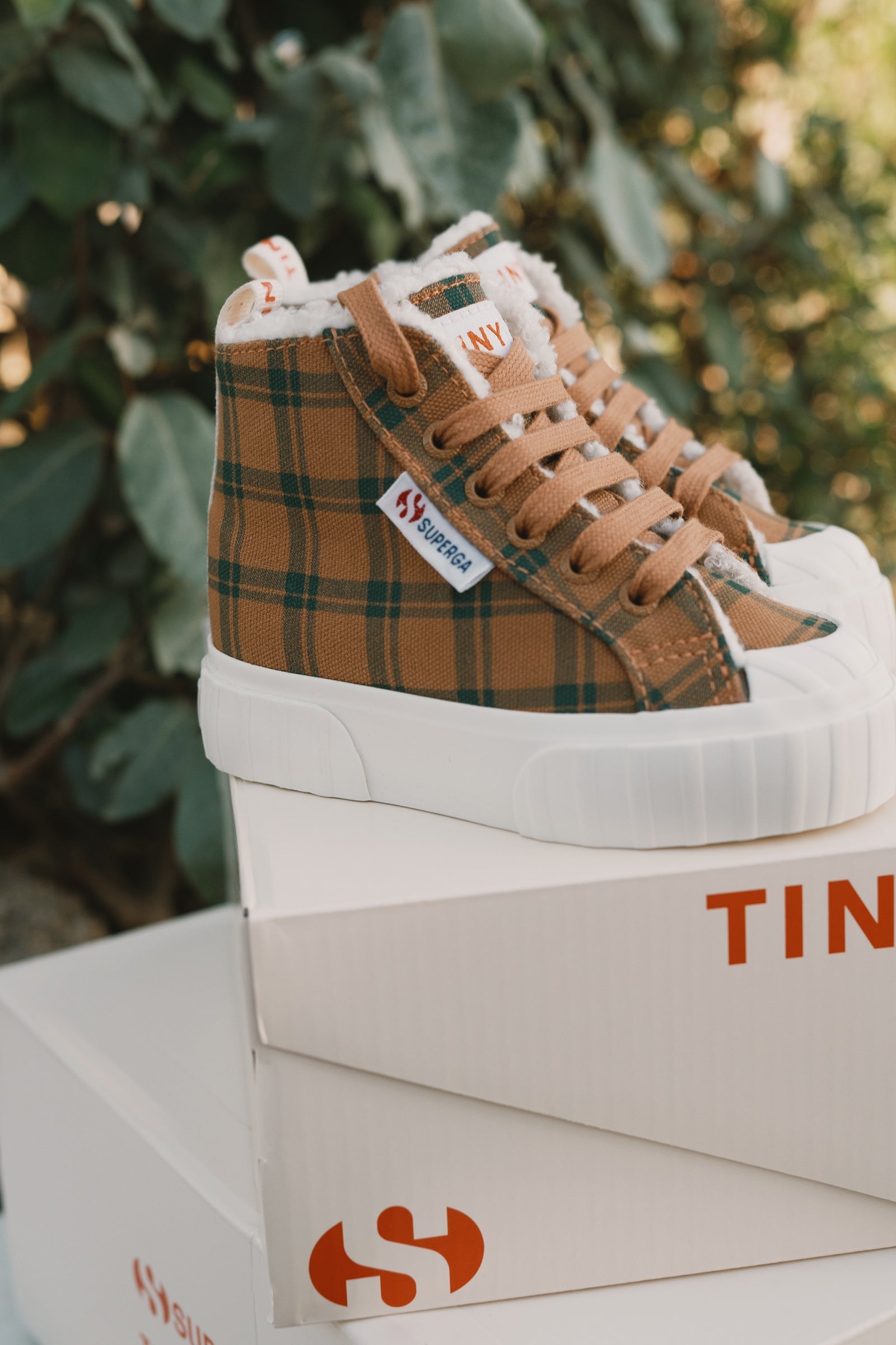 SNEAKERS CHECK