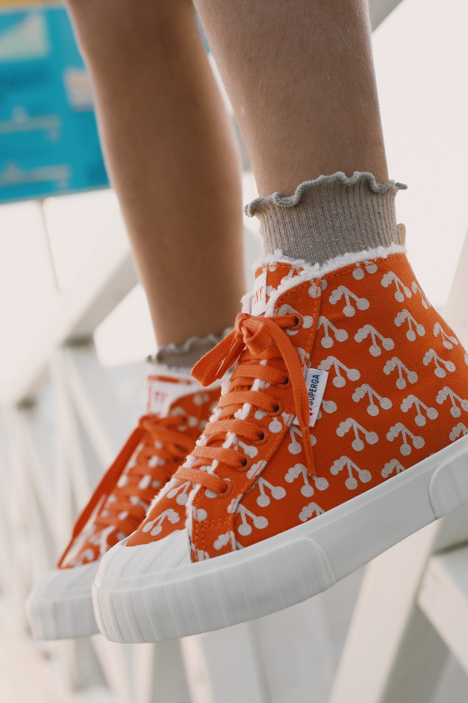 SNEAKERS CHERRIES