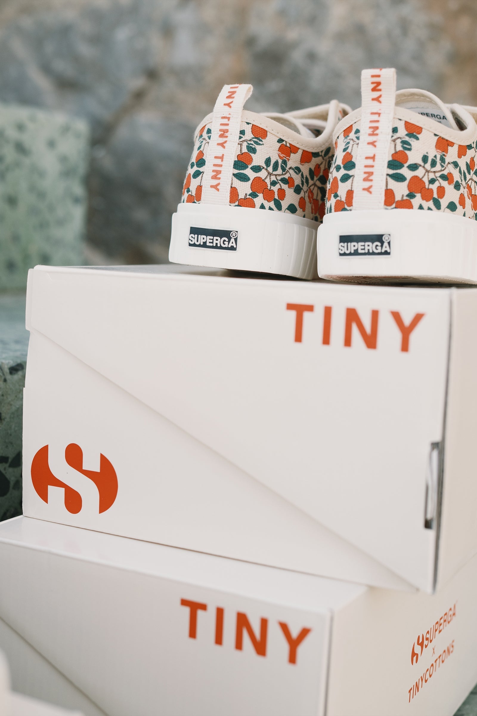 SNEAKERS MINI APPLES