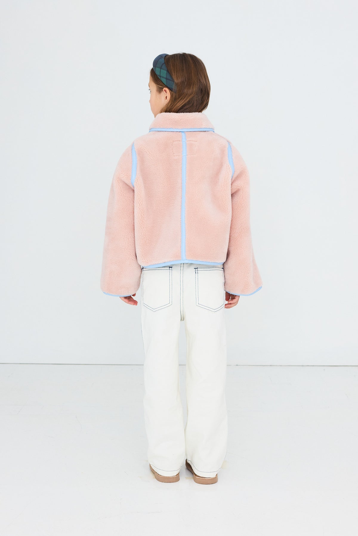 MANTEAU EN FAUSSE FOURRURE