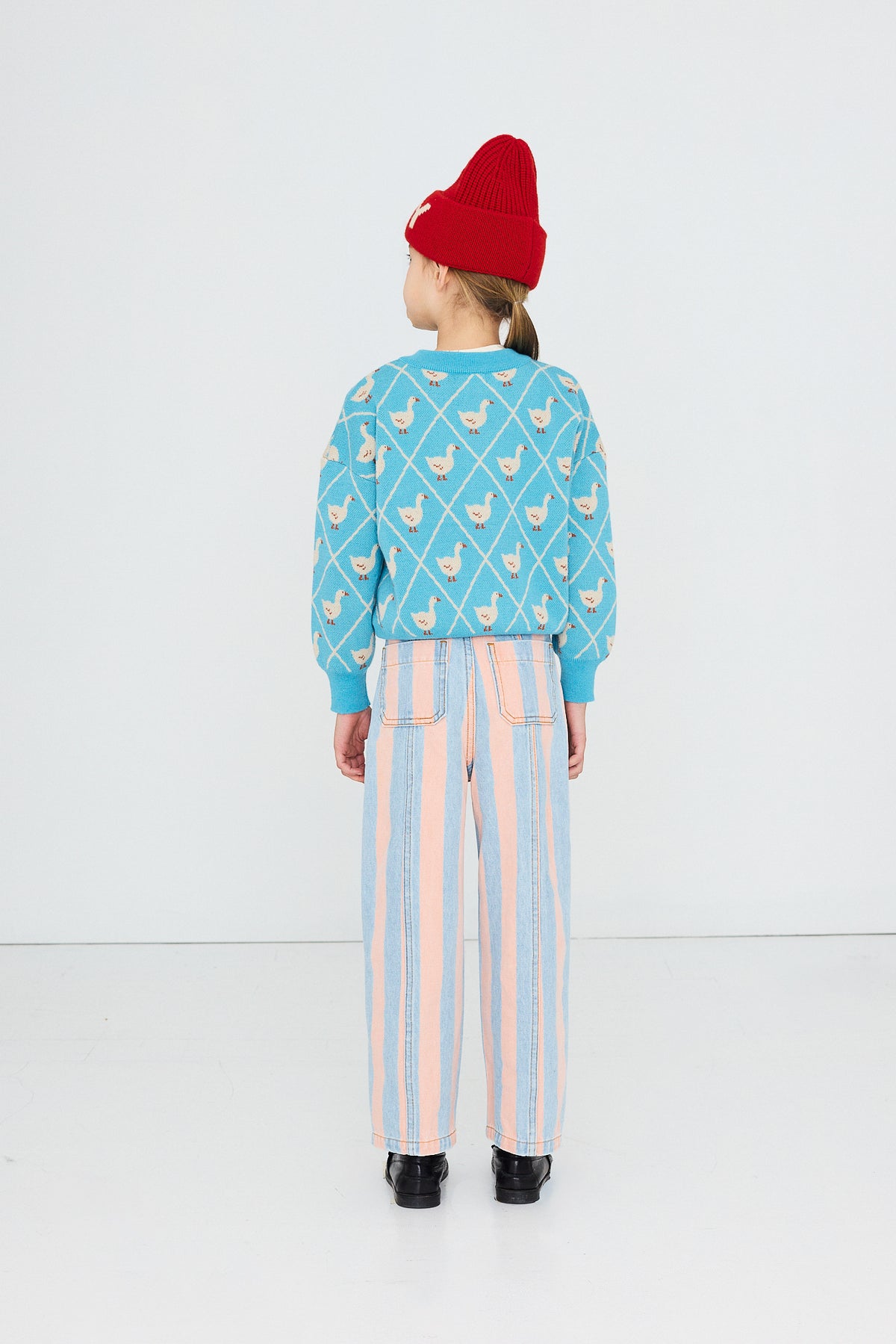SWANS CARDIGAN