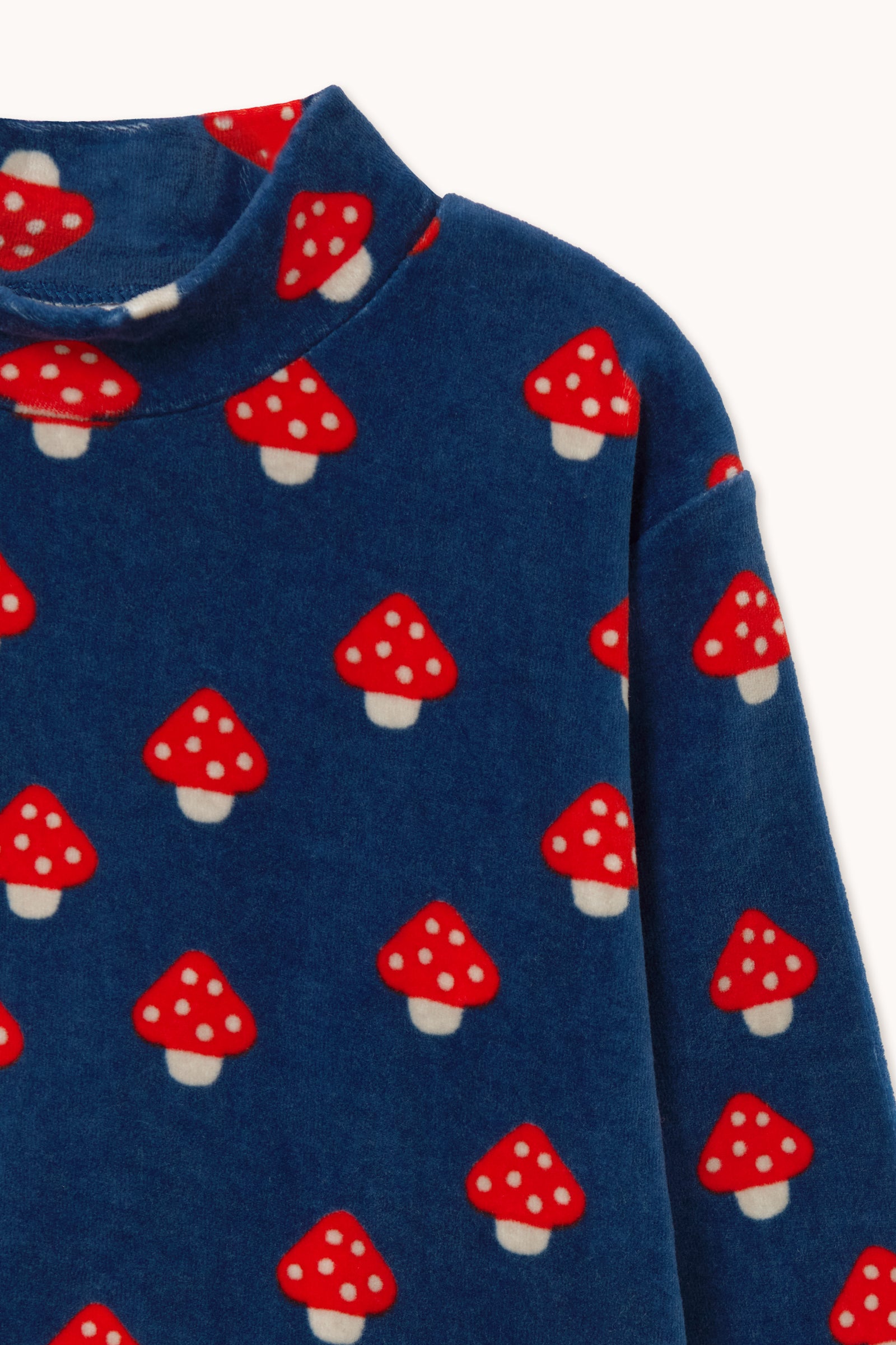 TINY MUSHROOMS MOCKNECK