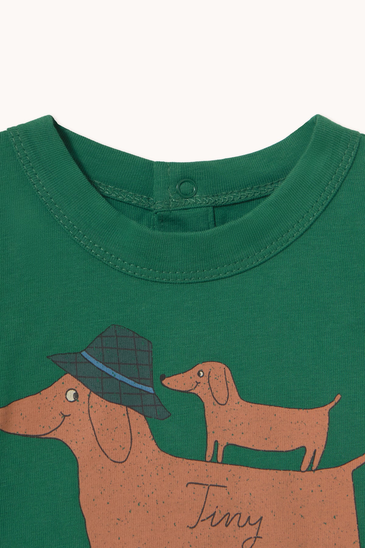 TWO DOGS GRAPHIC BABY TEE