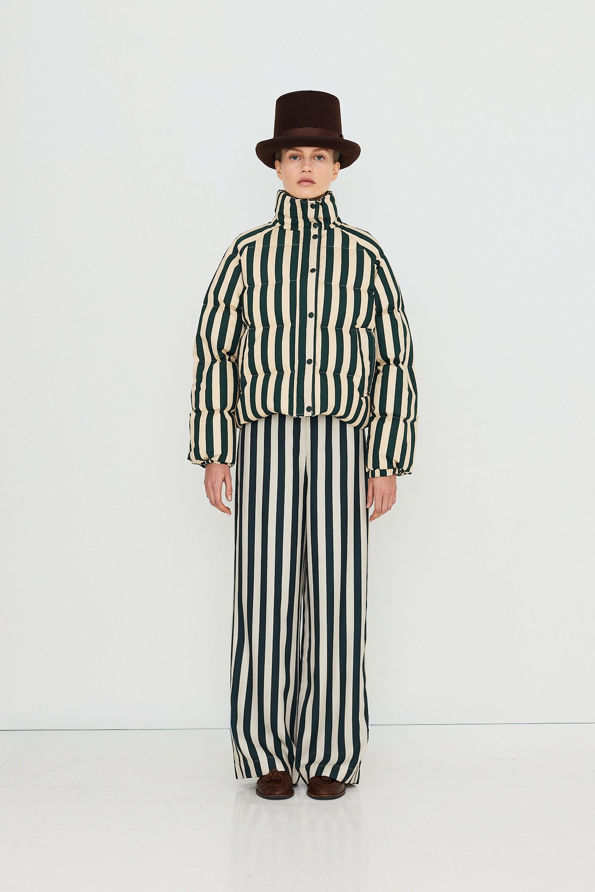 STRIPED SHORT JACKET