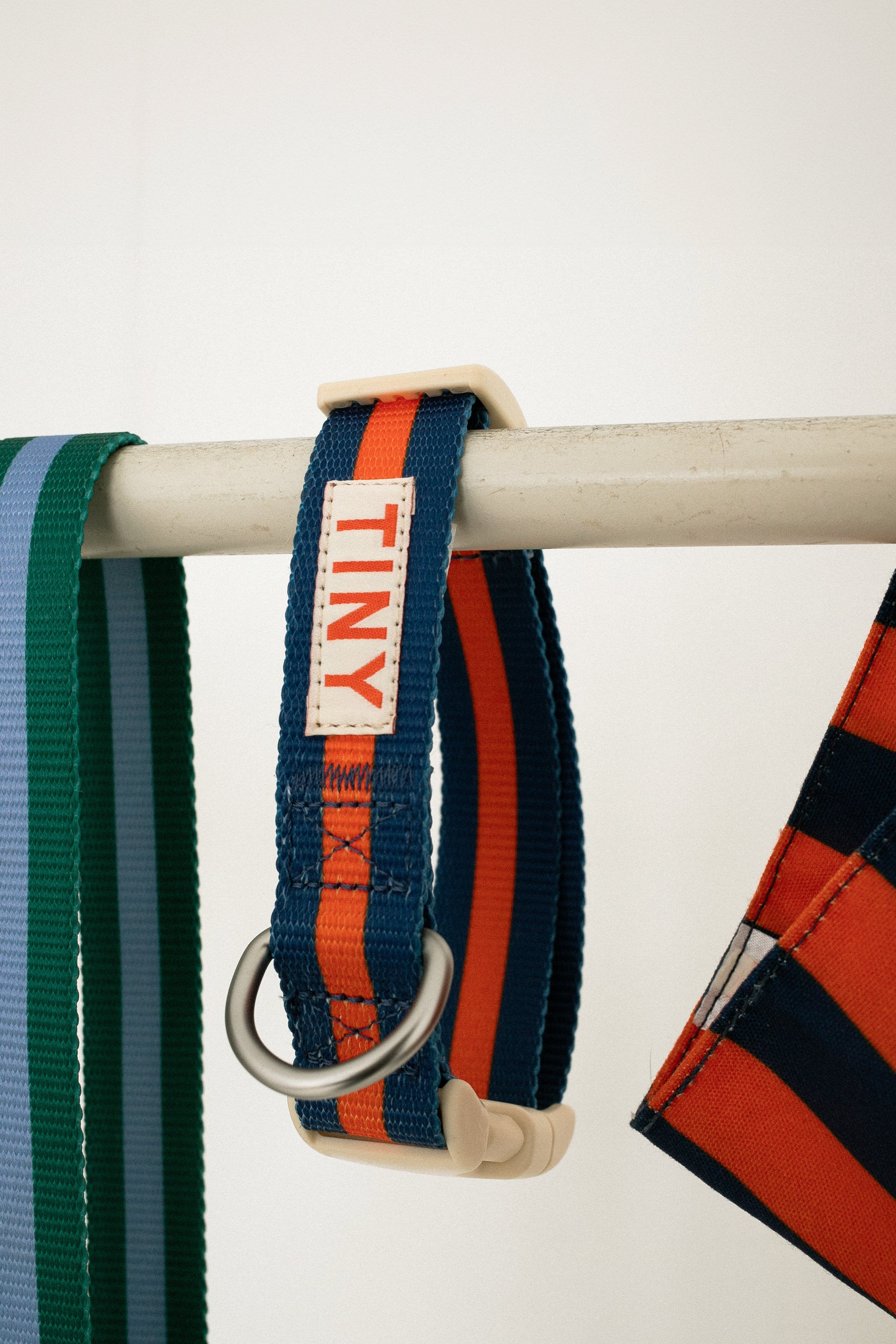 STRIPES ADJUSTABLE COLLAR