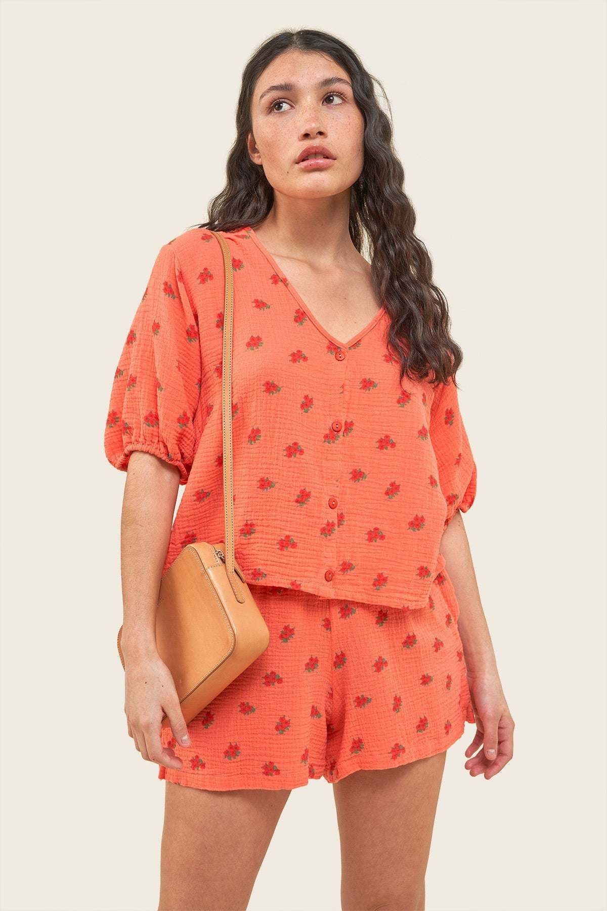 WOMAN RED FLOWERS DOUBLE GAUZE SHORTS