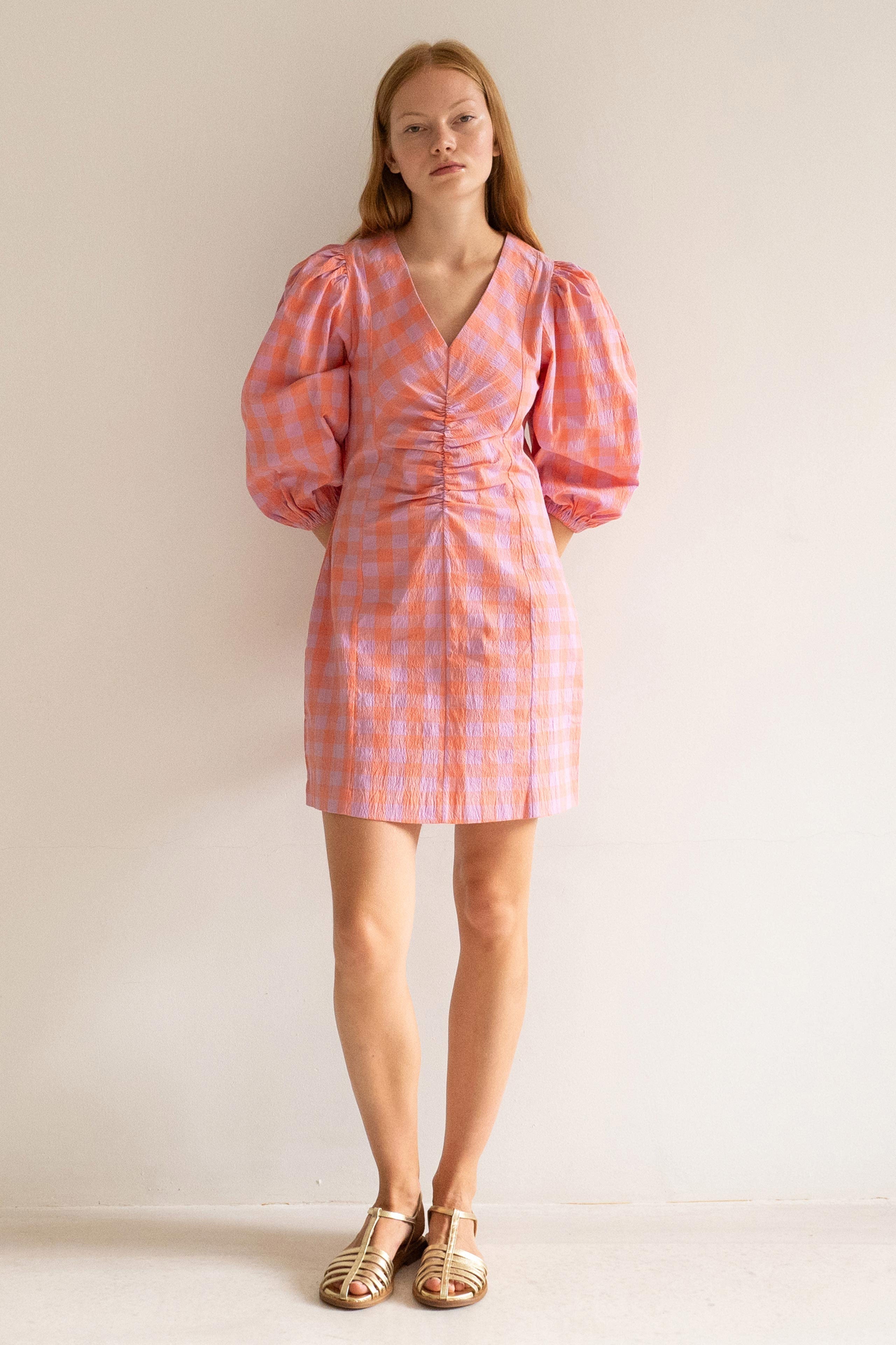 CHECK KLEID MIT PUFFÄRMELN
