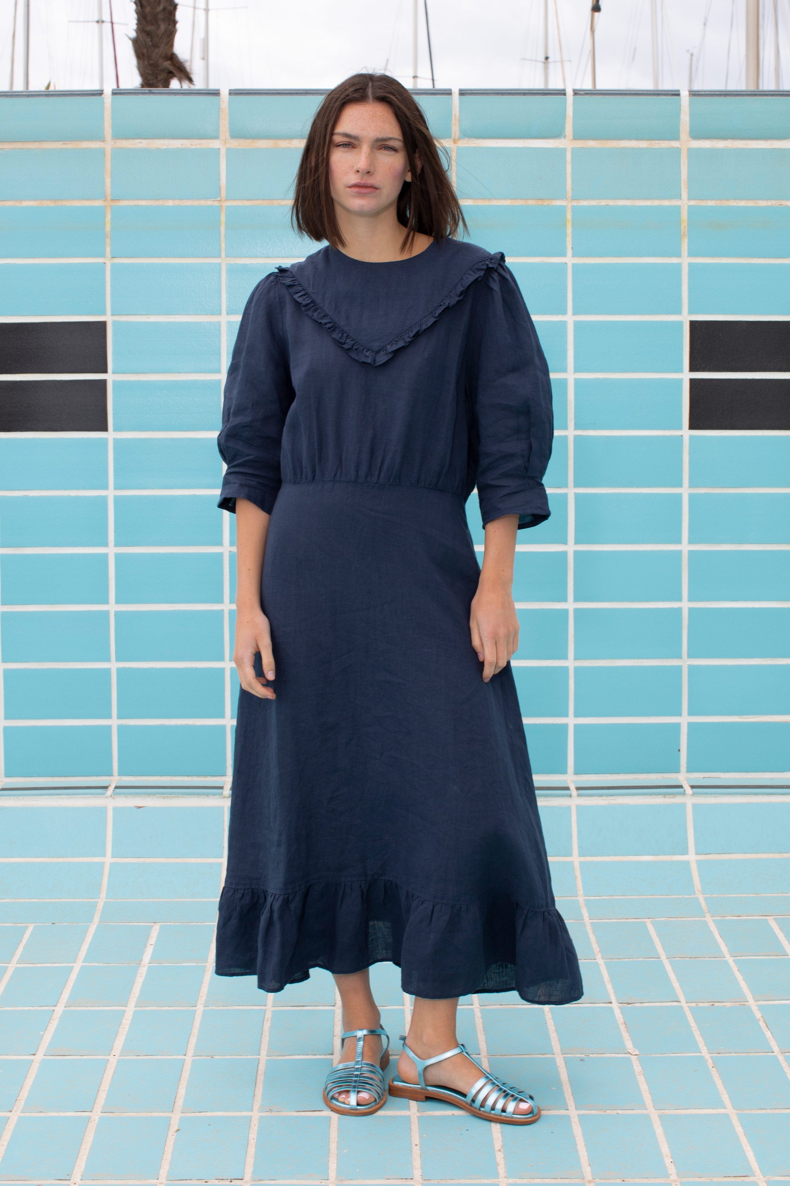 VESTIDO CON VOLANTES