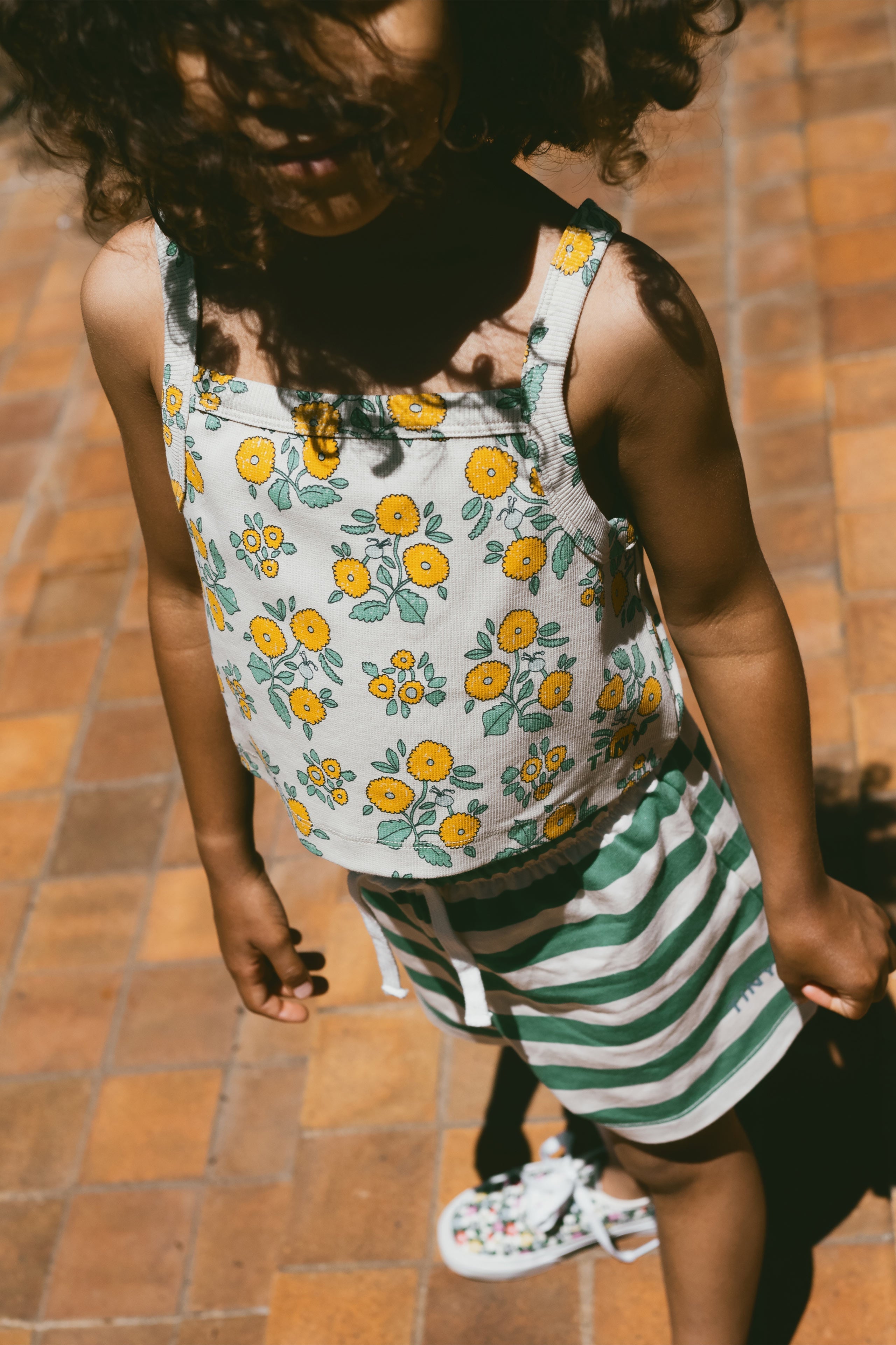 FLOWERS TOP