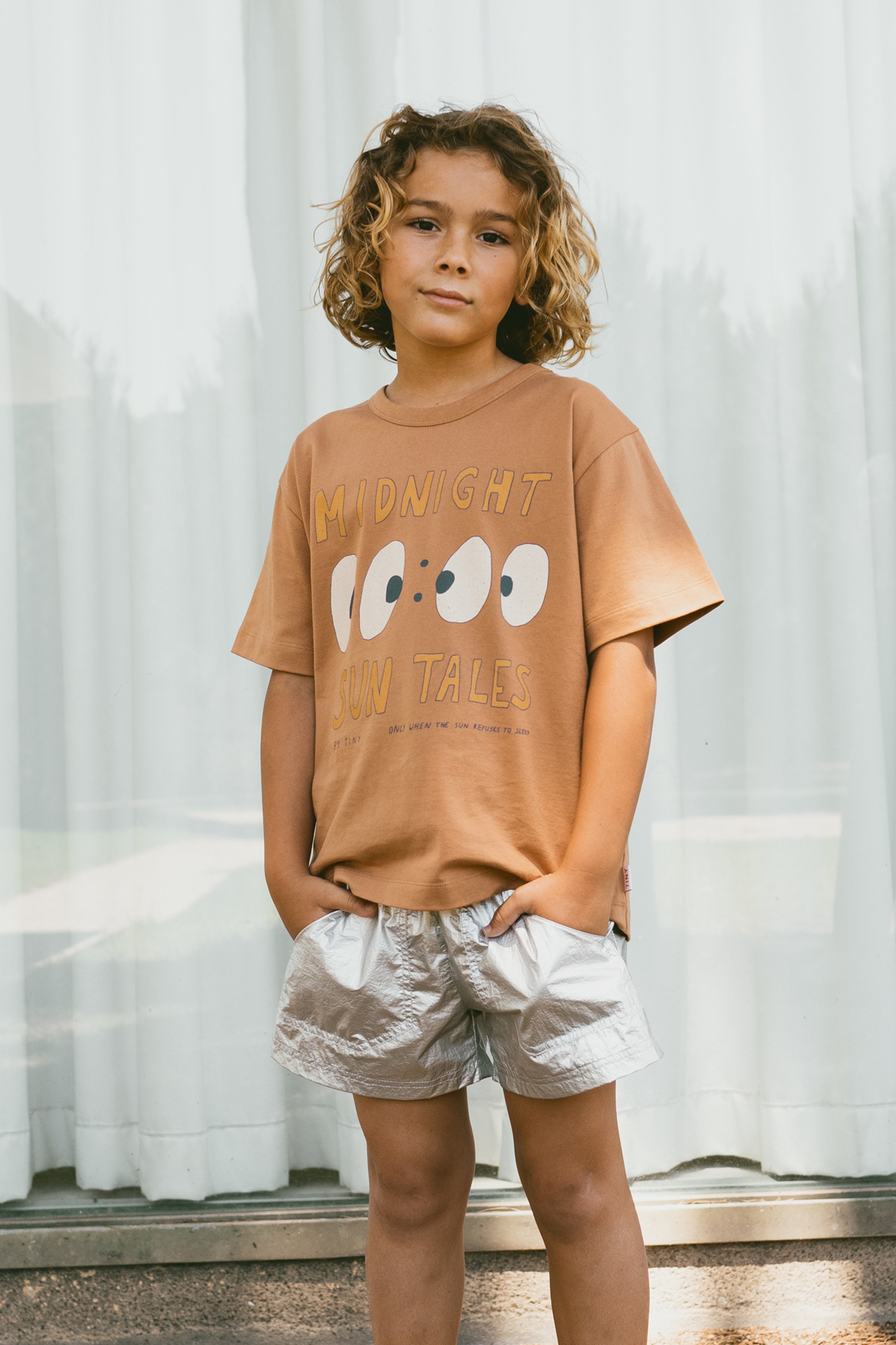 CAMISETA MIDNIGHT GRAPHIC