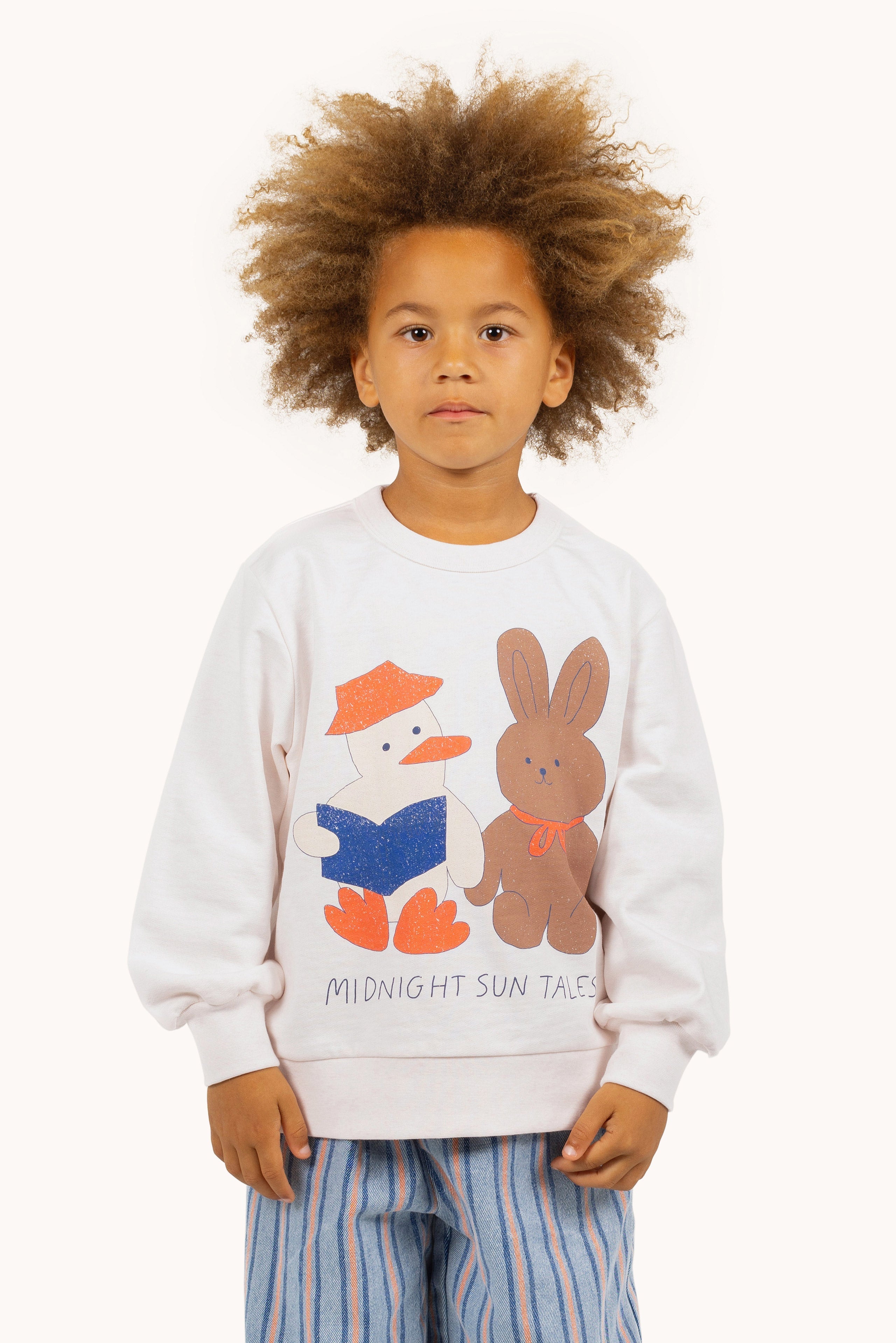 READERS GRAPHIC SWEATSHIRT