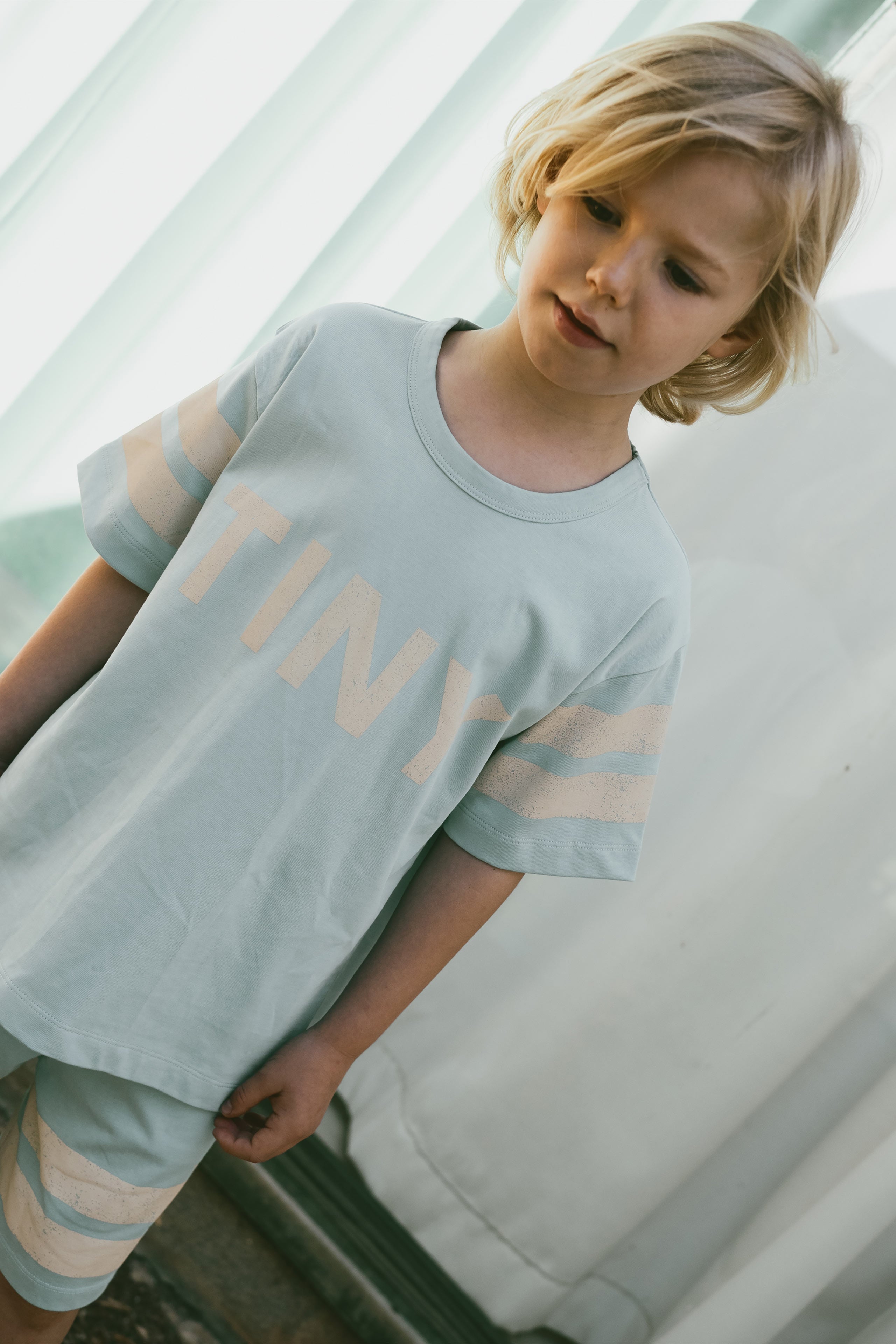 STRIPES LOGO TEE