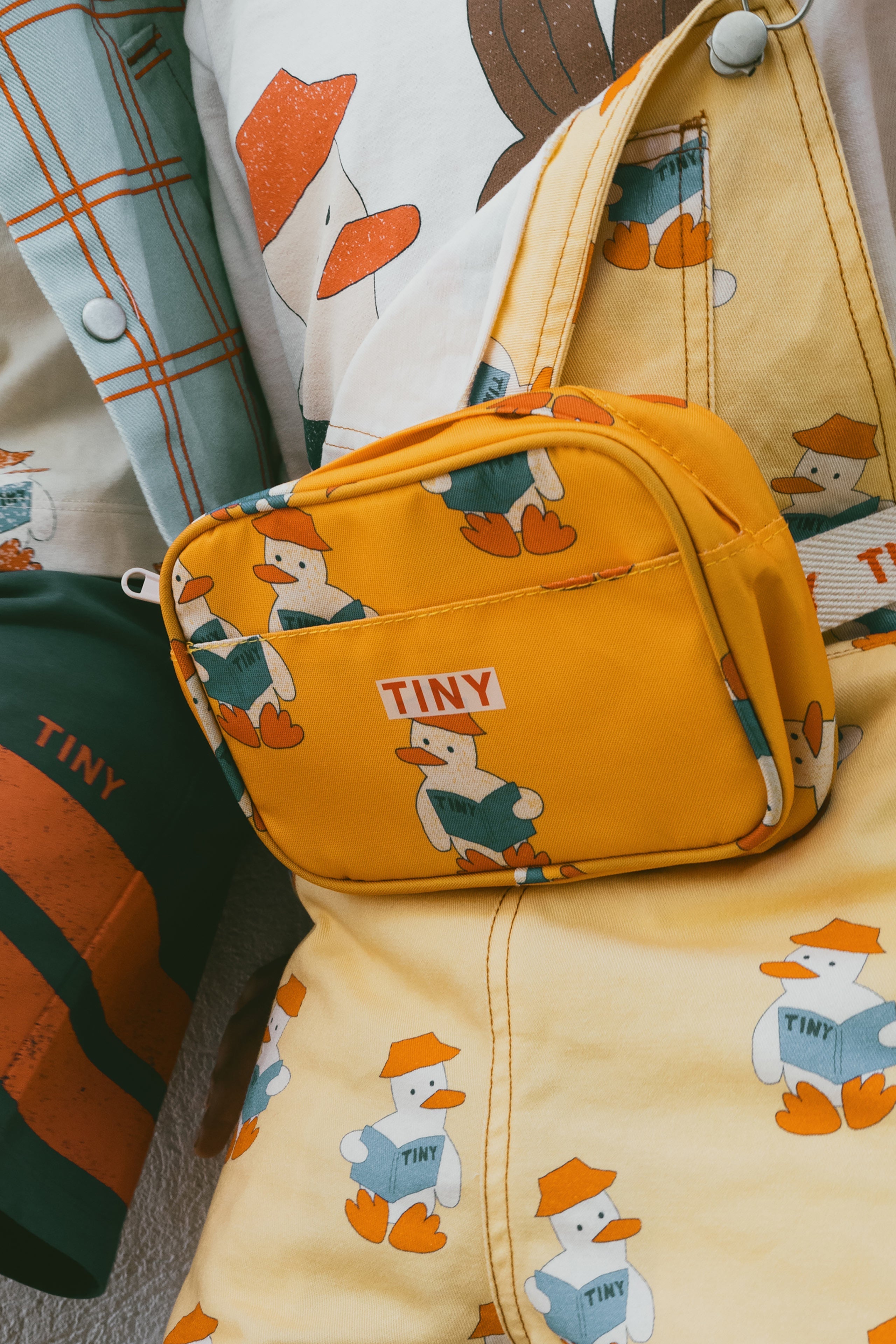 READERS FANNY BAG