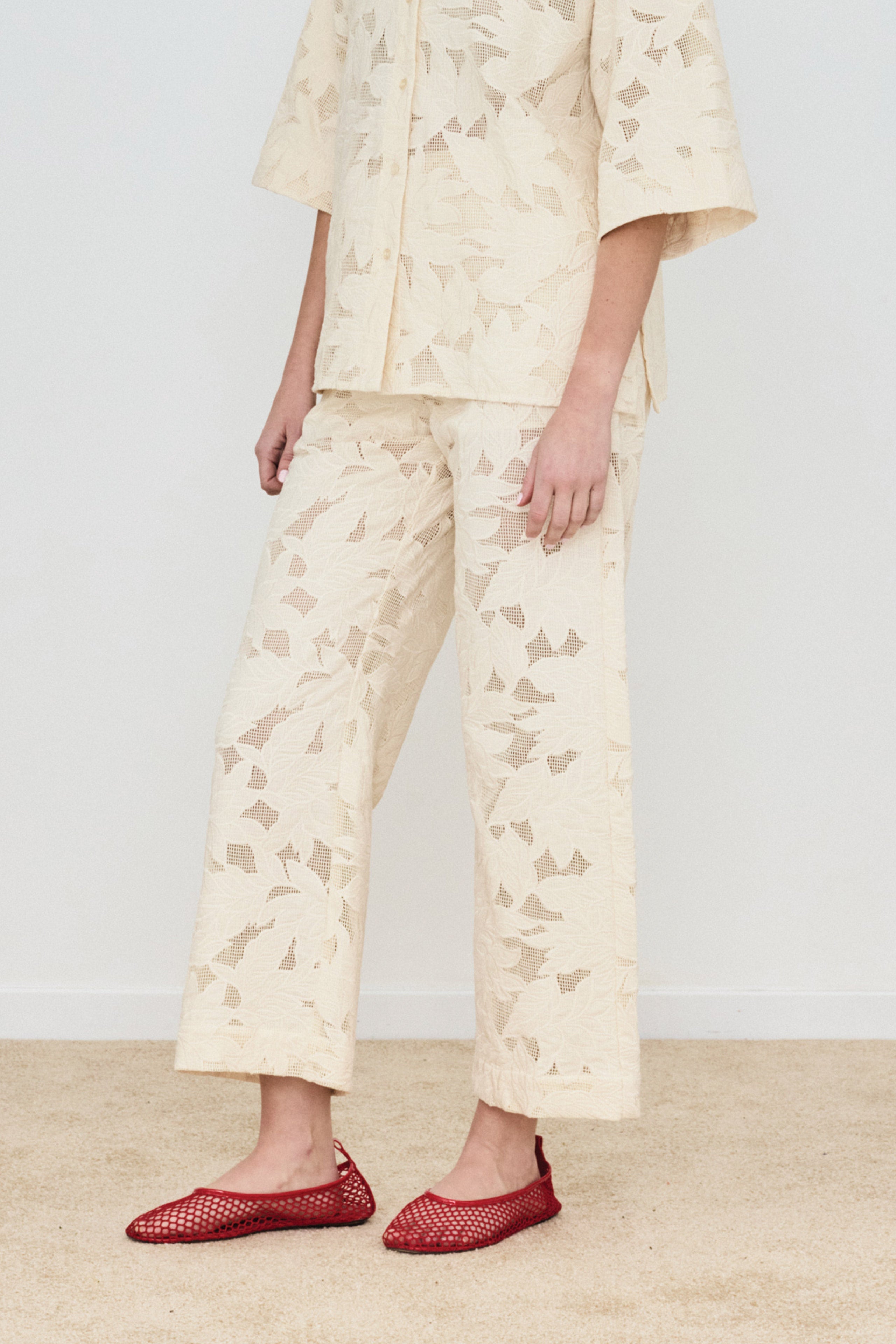 PANTALÓN ANCHO DE GUIPUR