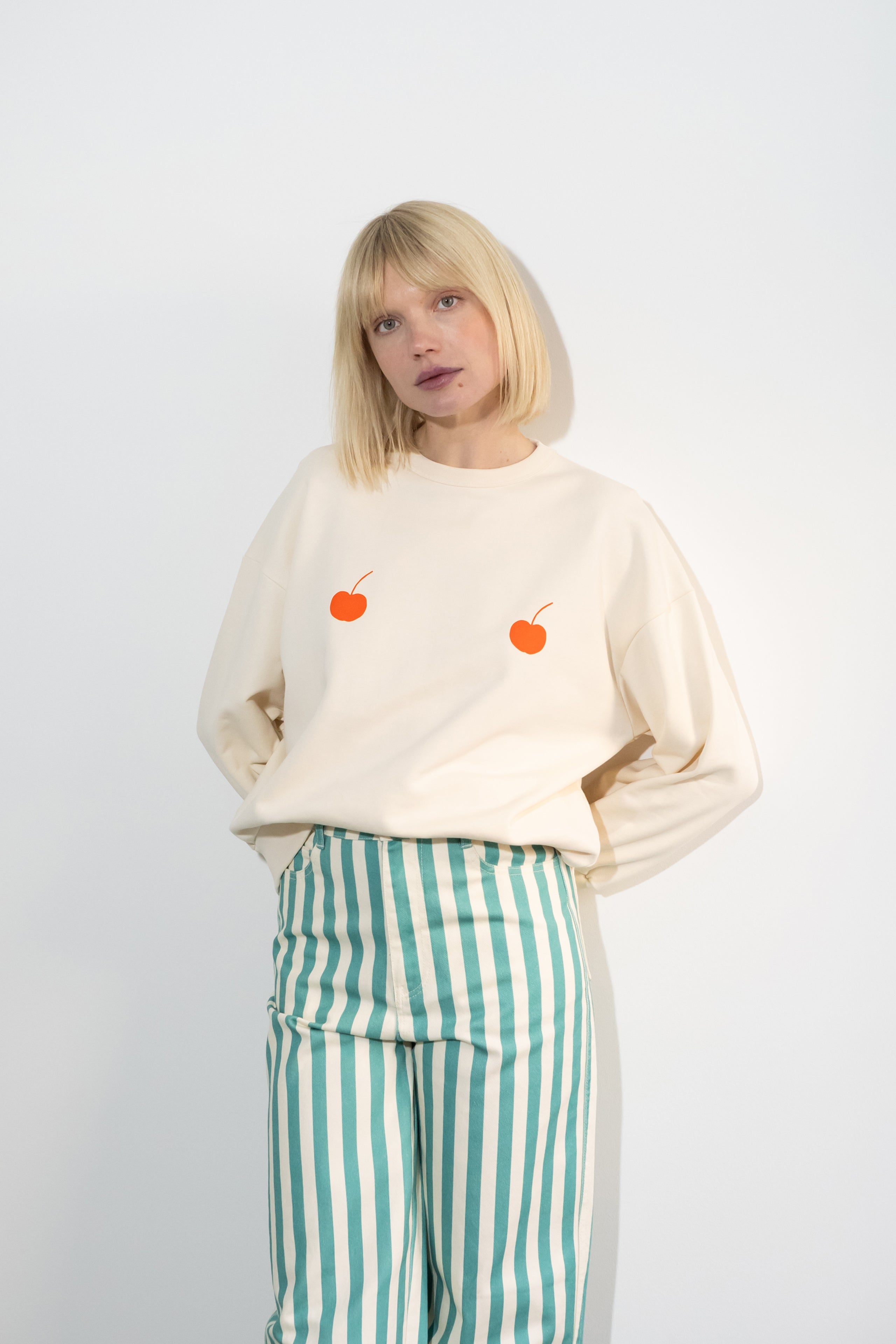 “CHERRIES” SWEATSHIRT