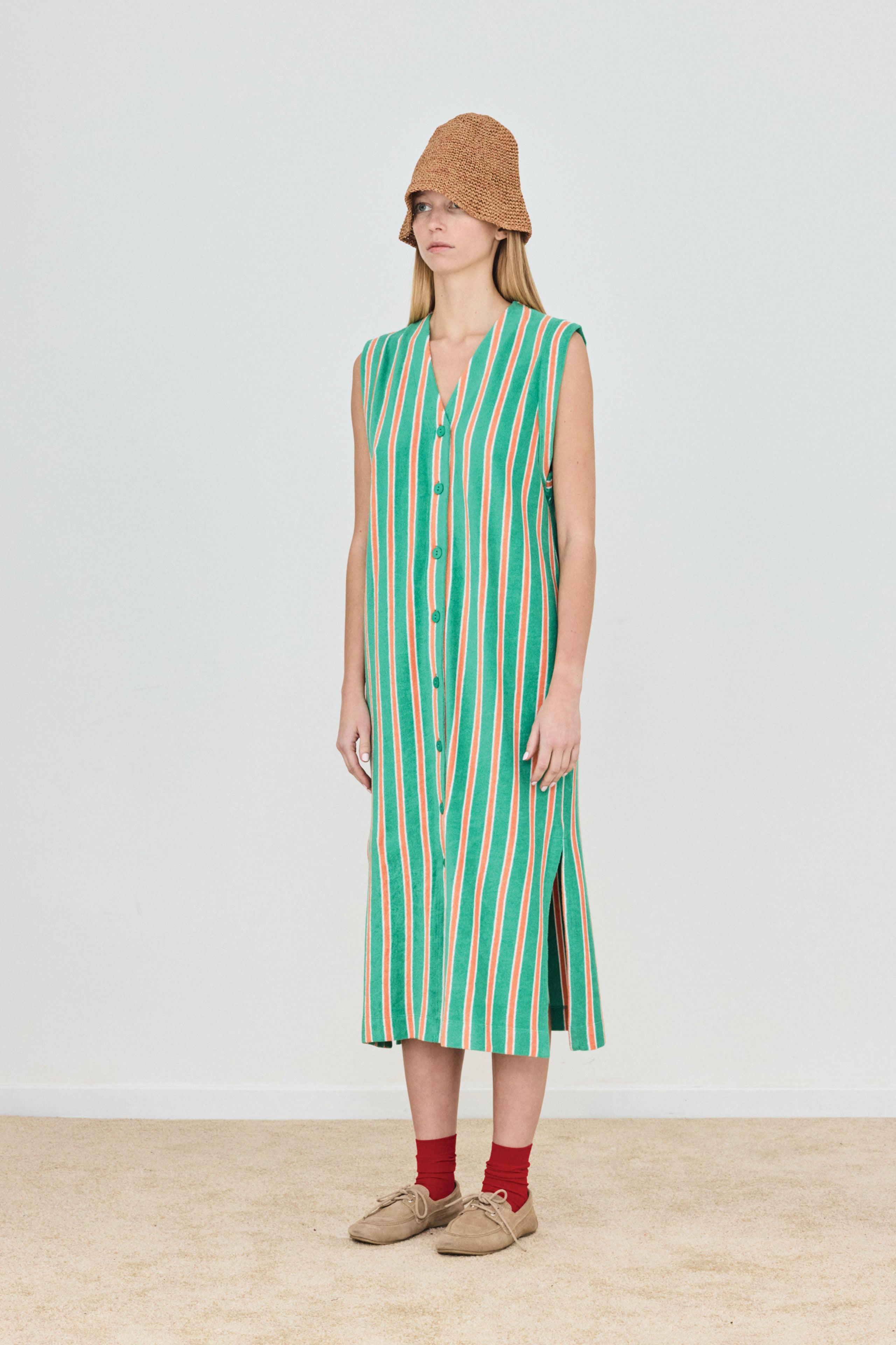 VESTIDO ABOTONADO DE TOALLA A RAYAS