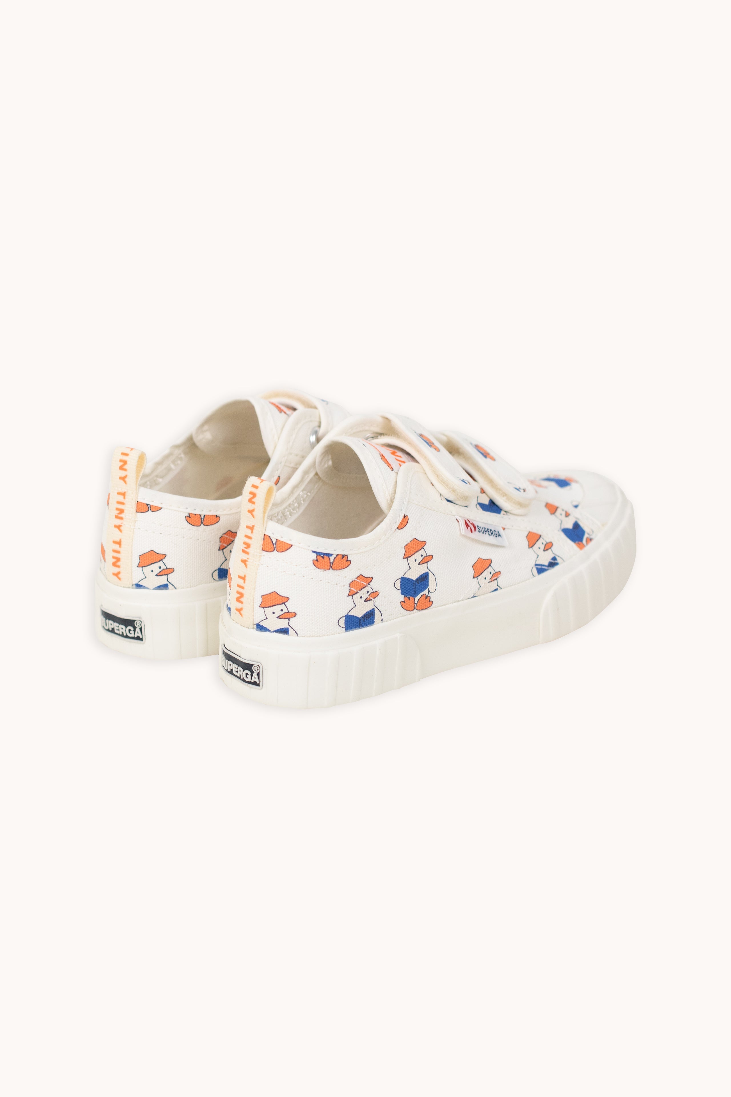 SNEAKERS LECTORES