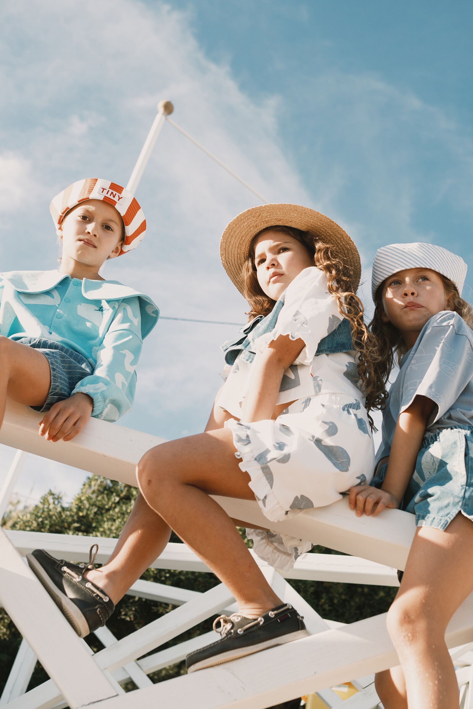 BIG SWANS KNITTED SMOCKED SHORTS
