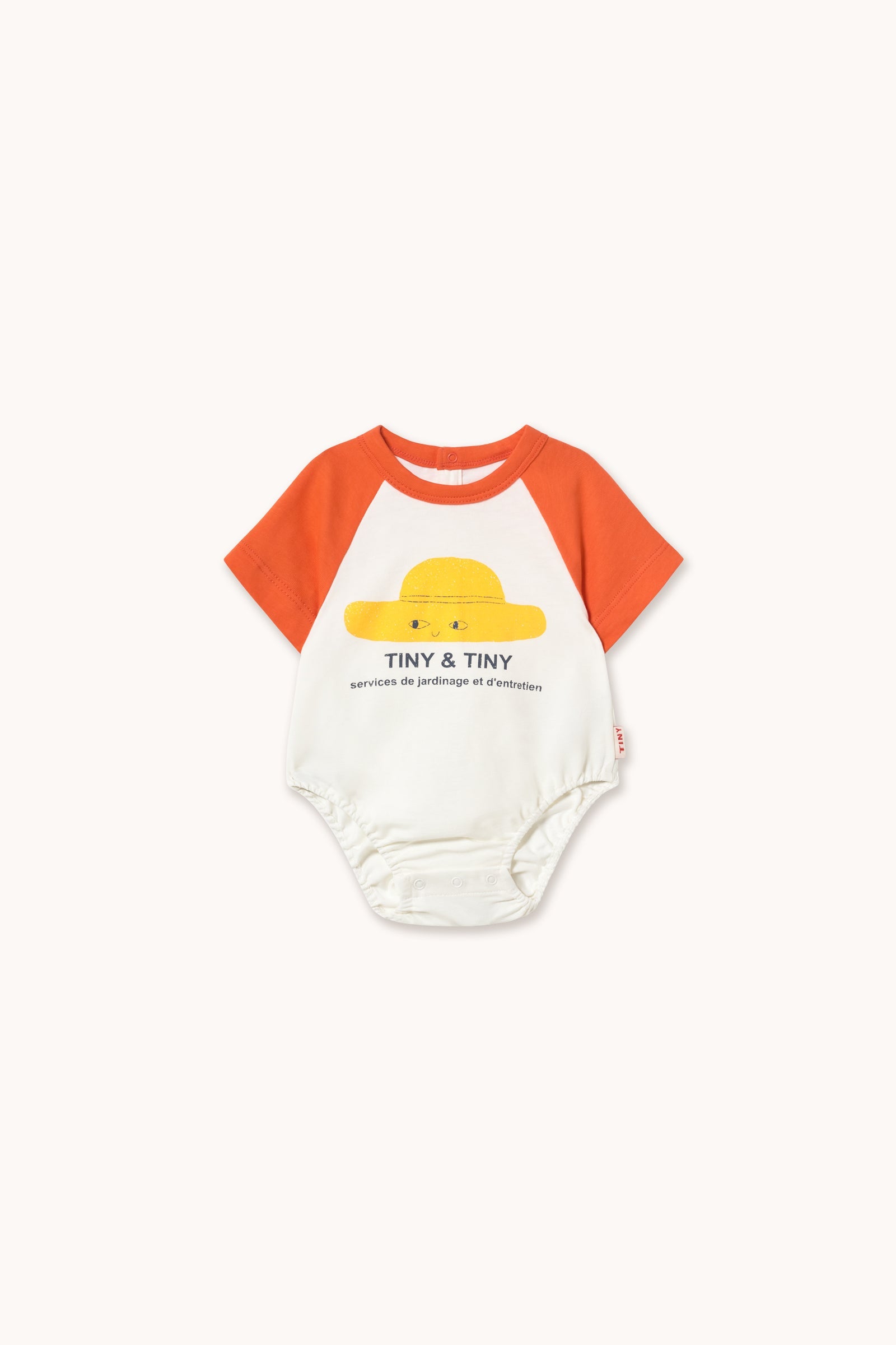 TINY HAT GRAPHIC BODY