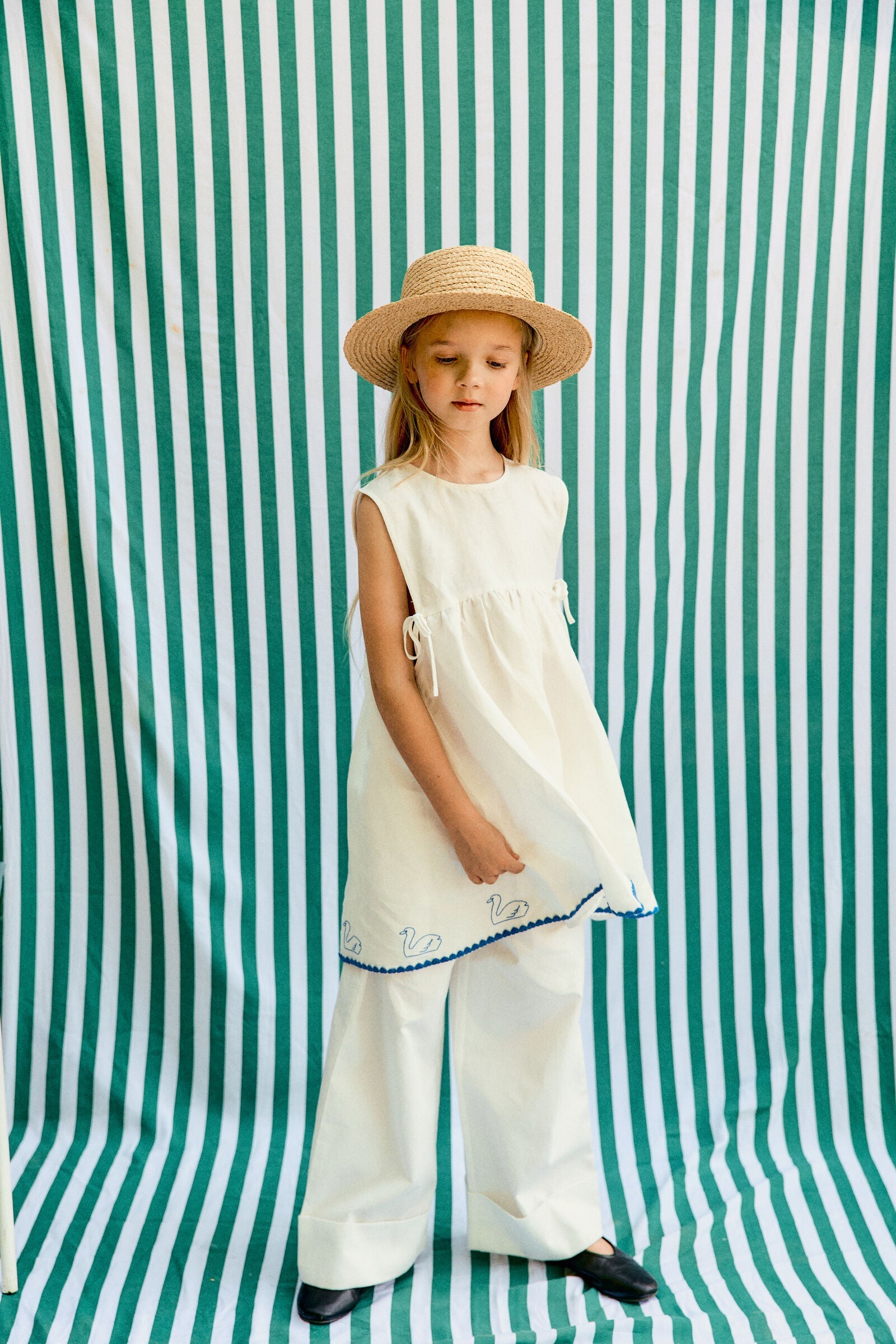 SWANS BOWS DRESS