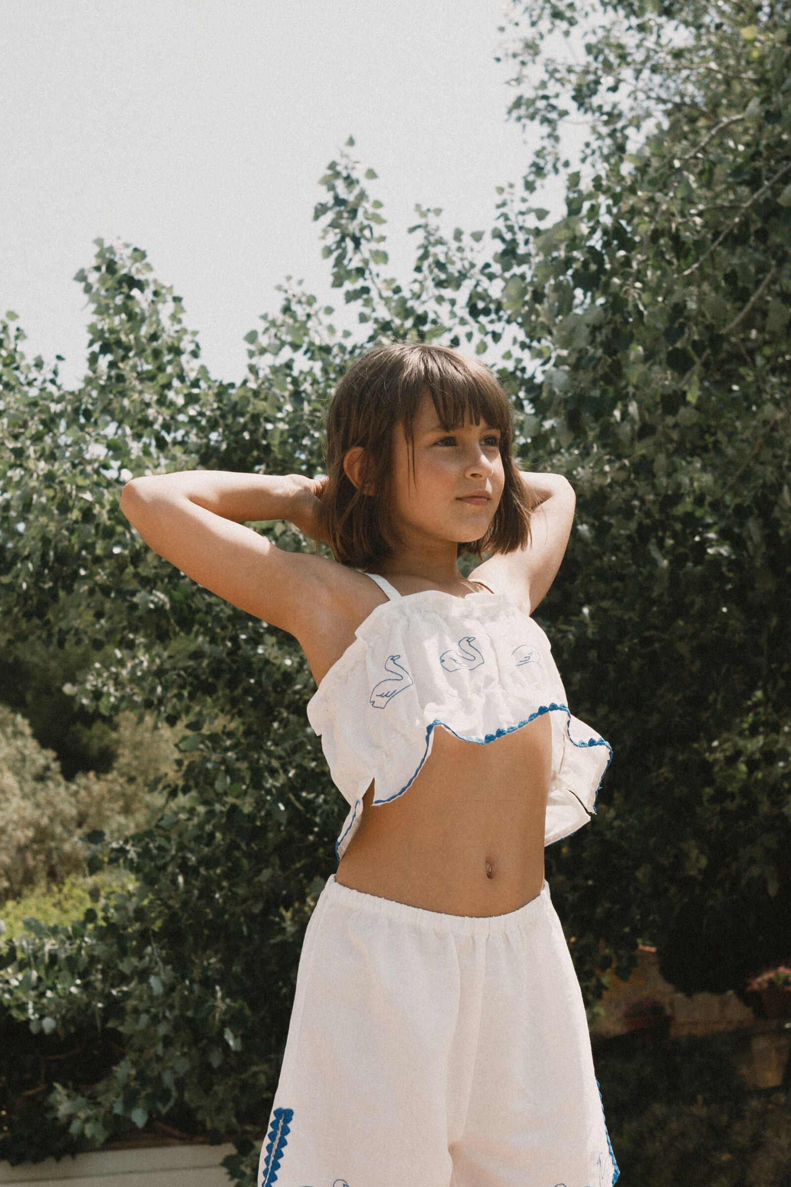 SWANS BOWS LINEN TOP