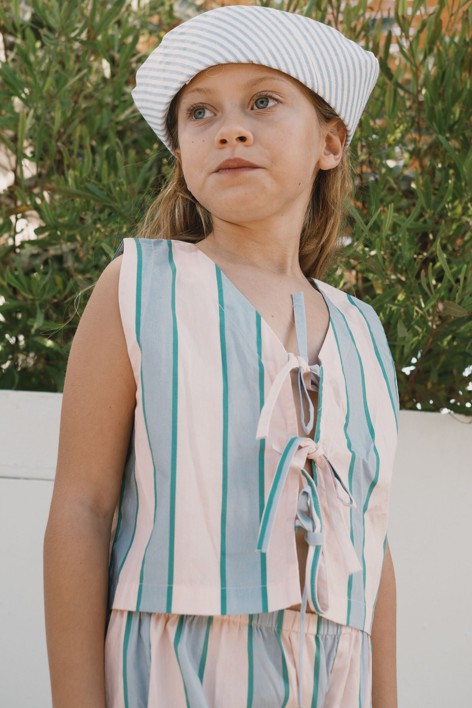 RETRO STRIPES BOWS VEST