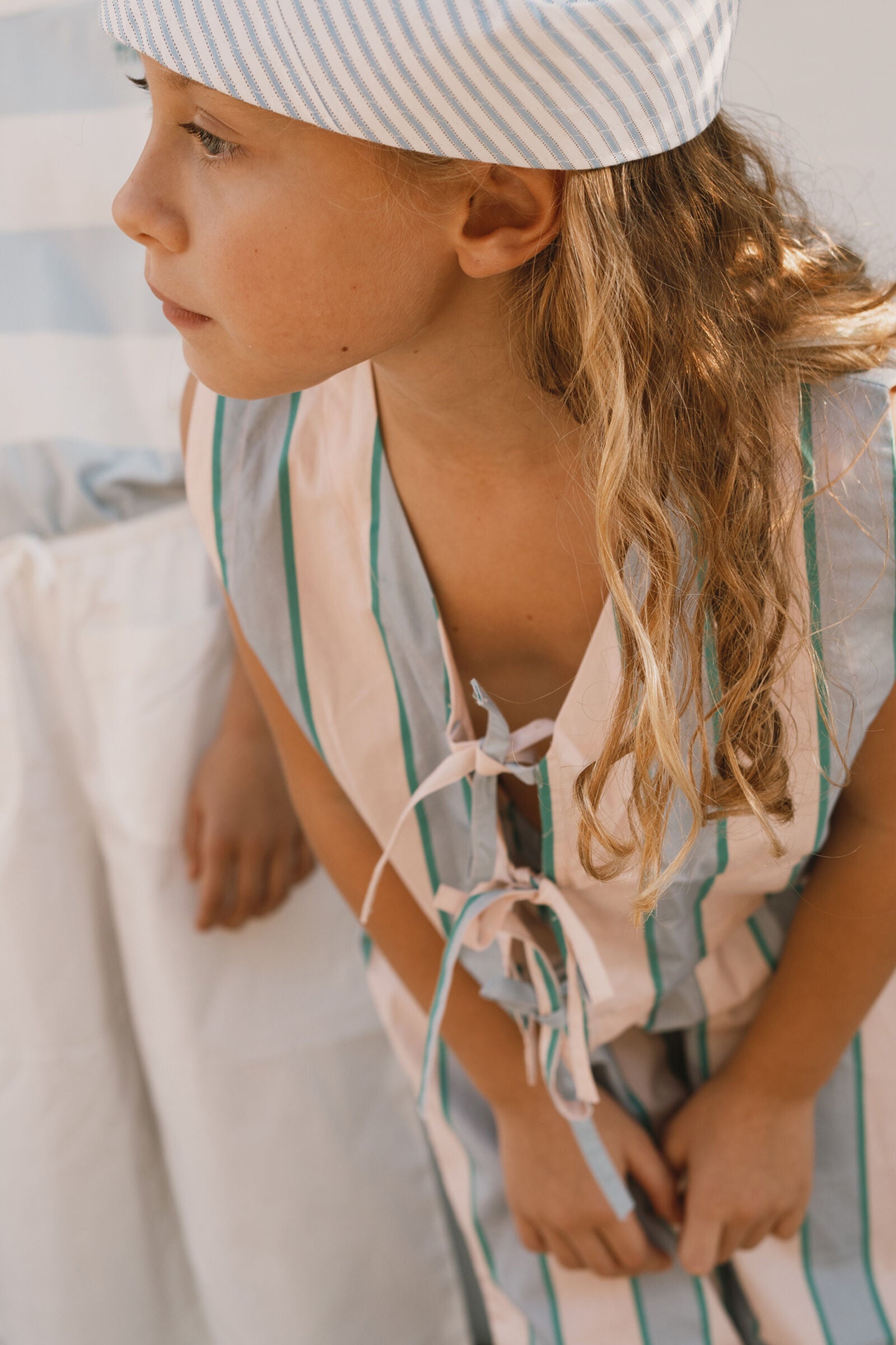 RETRO STRIPES BOWS VEST