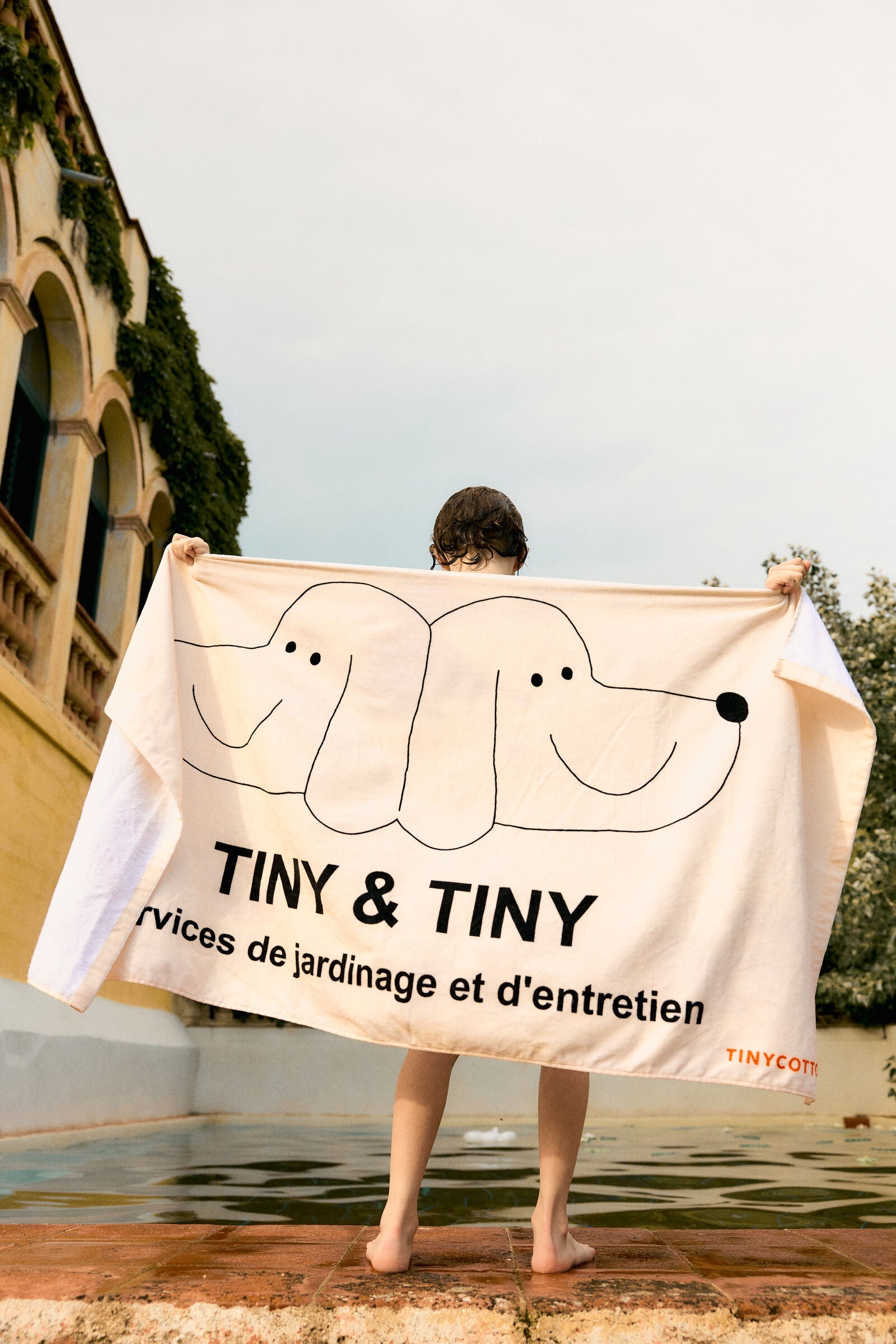 TINY & TINY TOWEL