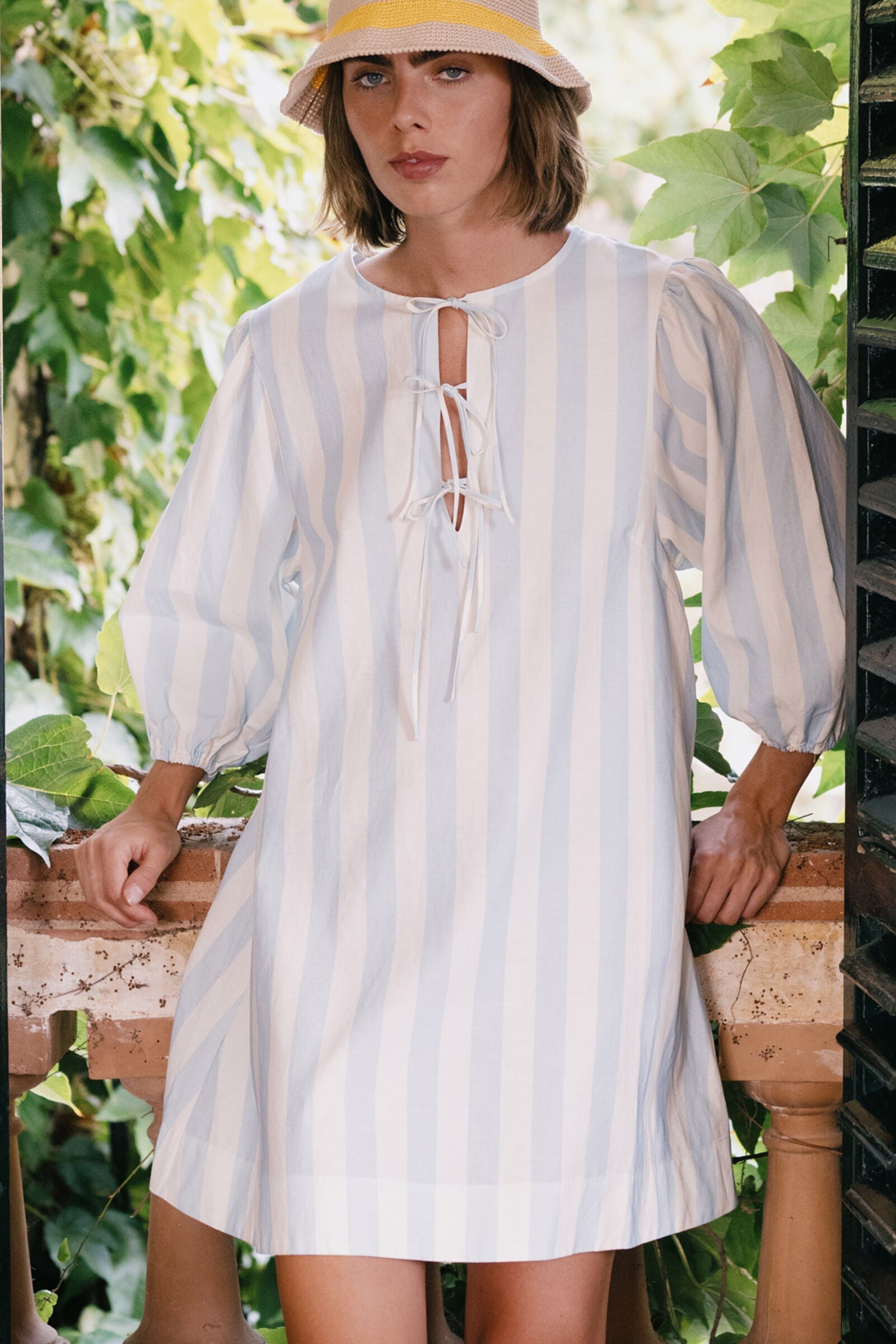 WIDE STRIPES PUFF SLEEVES DRESS