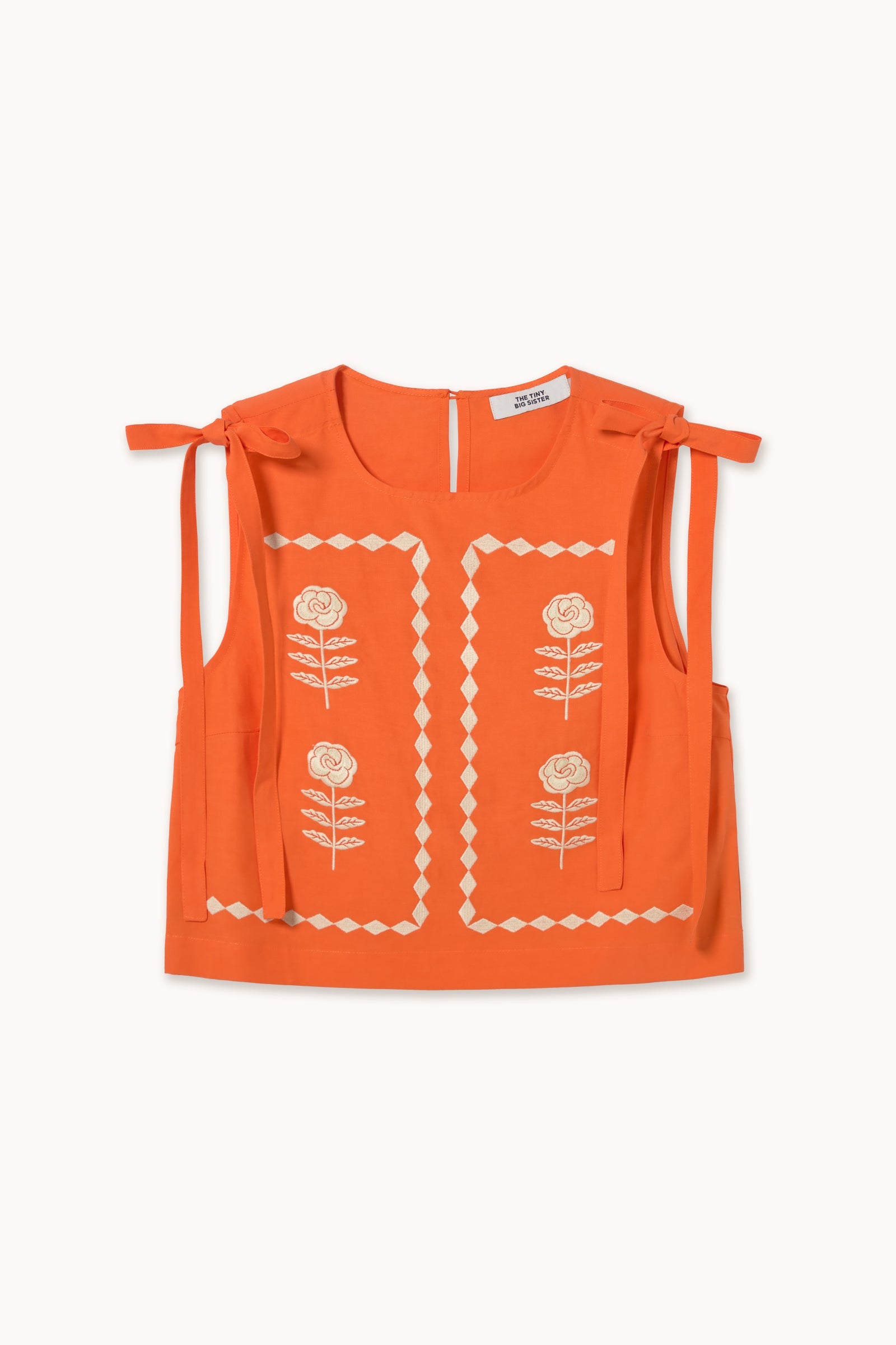 EMBROIDERED TOP
