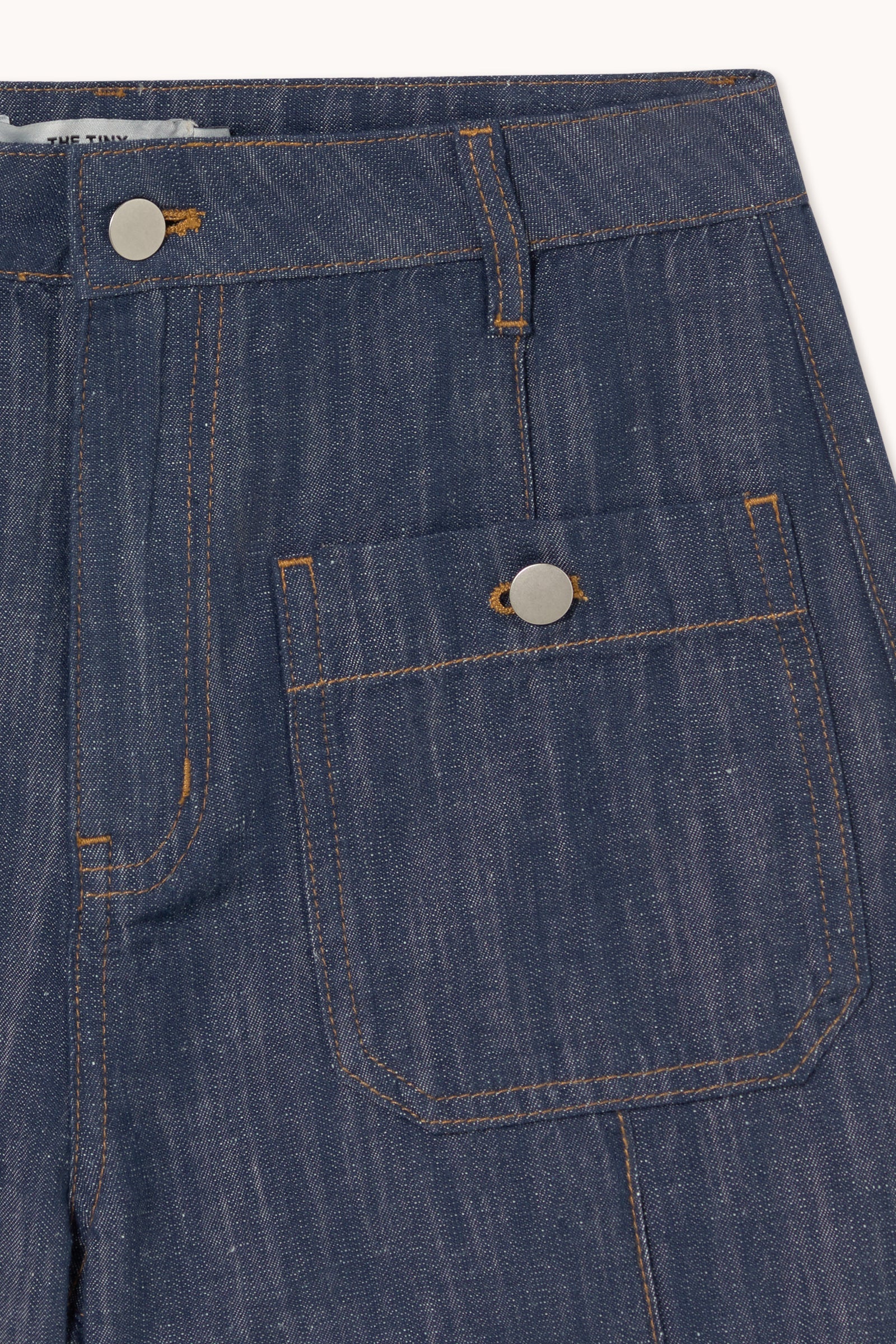 CUTLINES SHORT